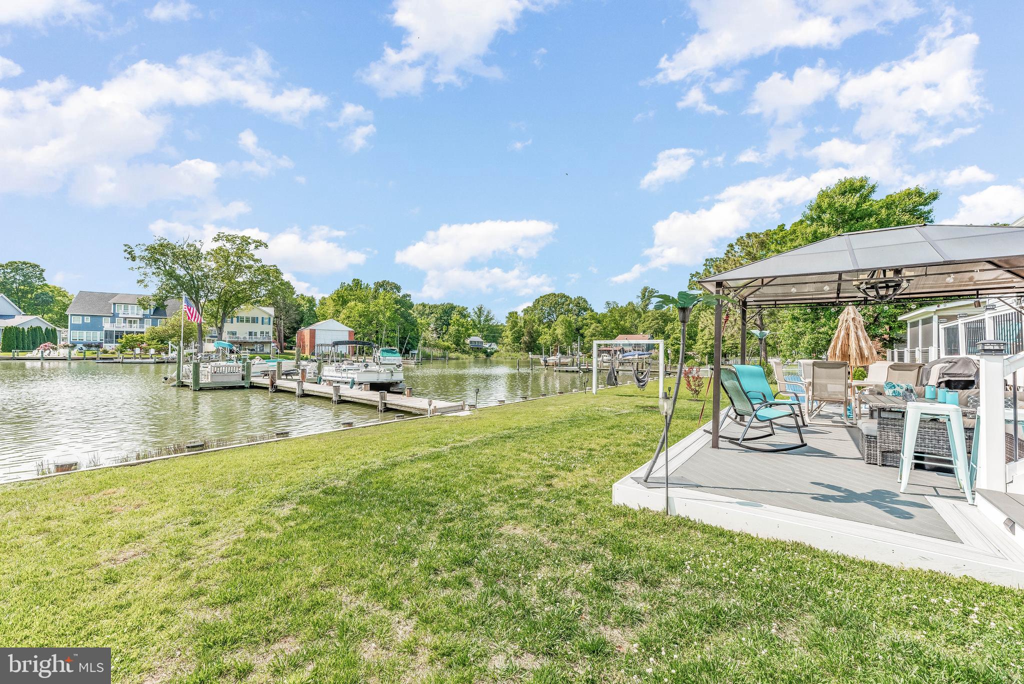 AVALON SHORES - Residential