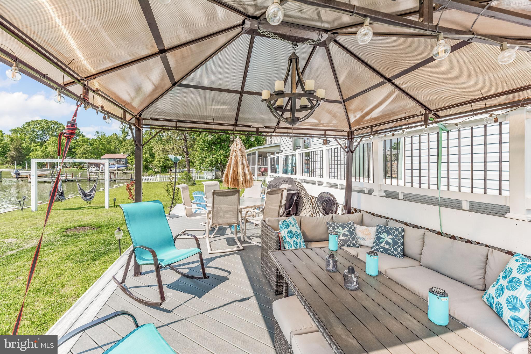 AVALON SHORES - Residential