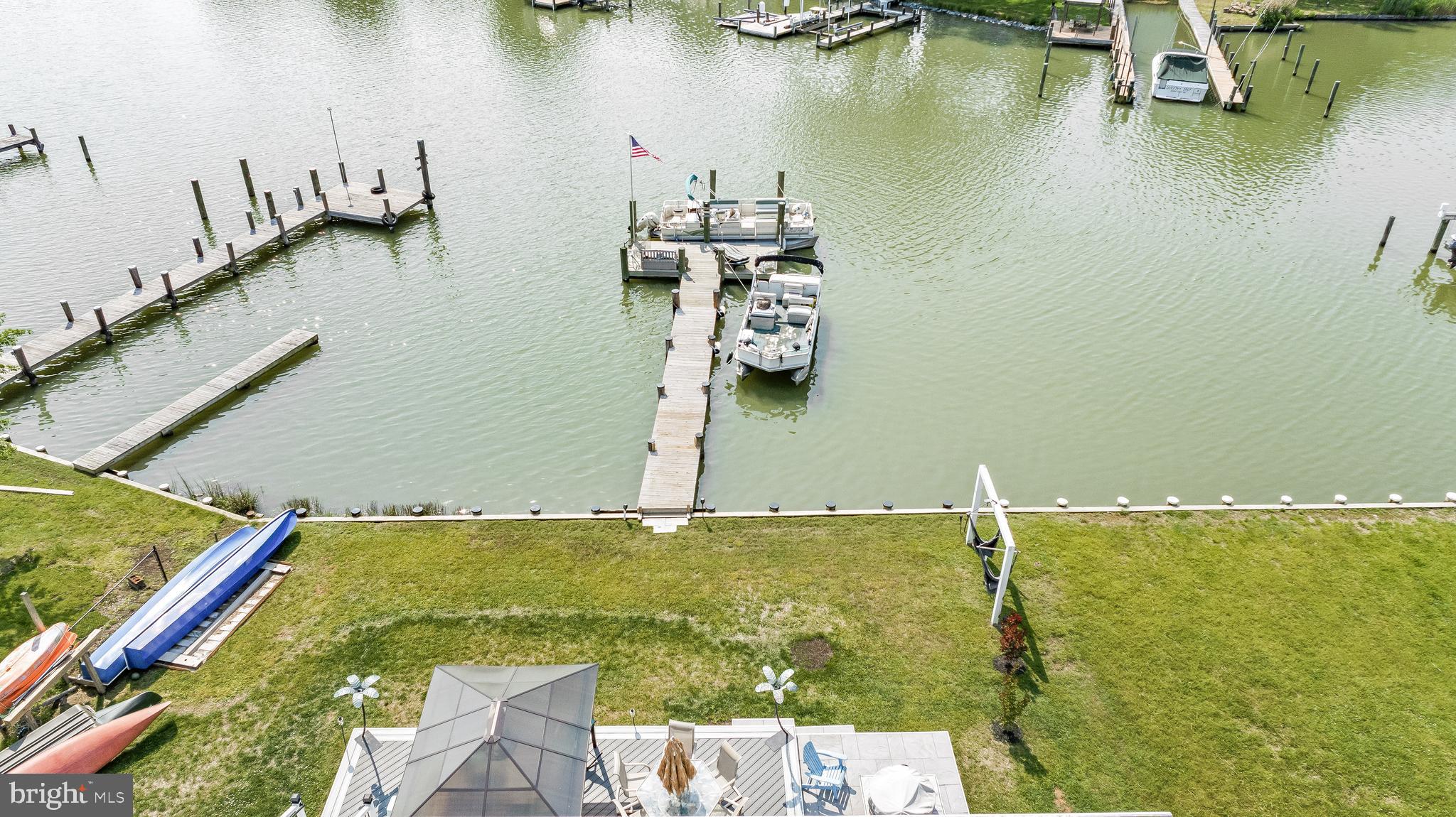 AVALON SHORES - Residential