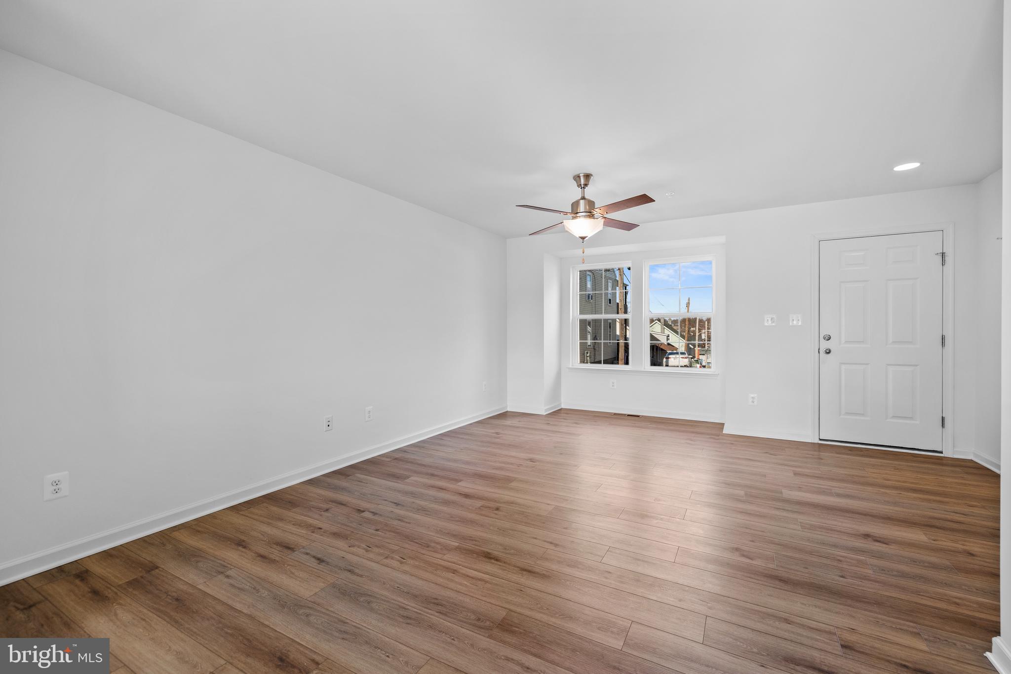 BURHANS VILLAGE - Residential Lease