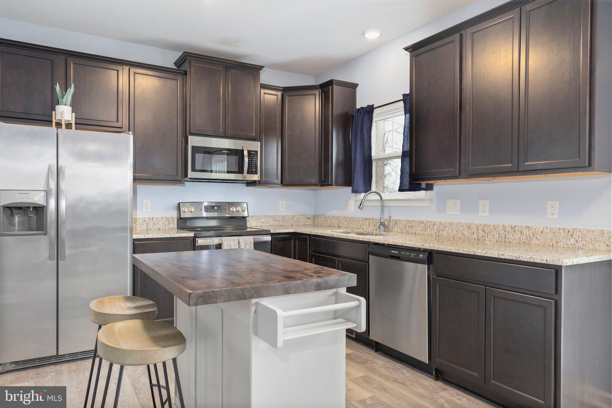 EBB TIDE BEACH ESTATES - Residential