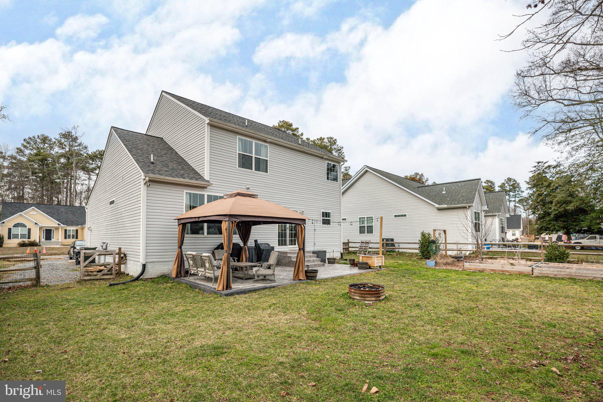 EBB TIDE BEACH ESTATES - Residential