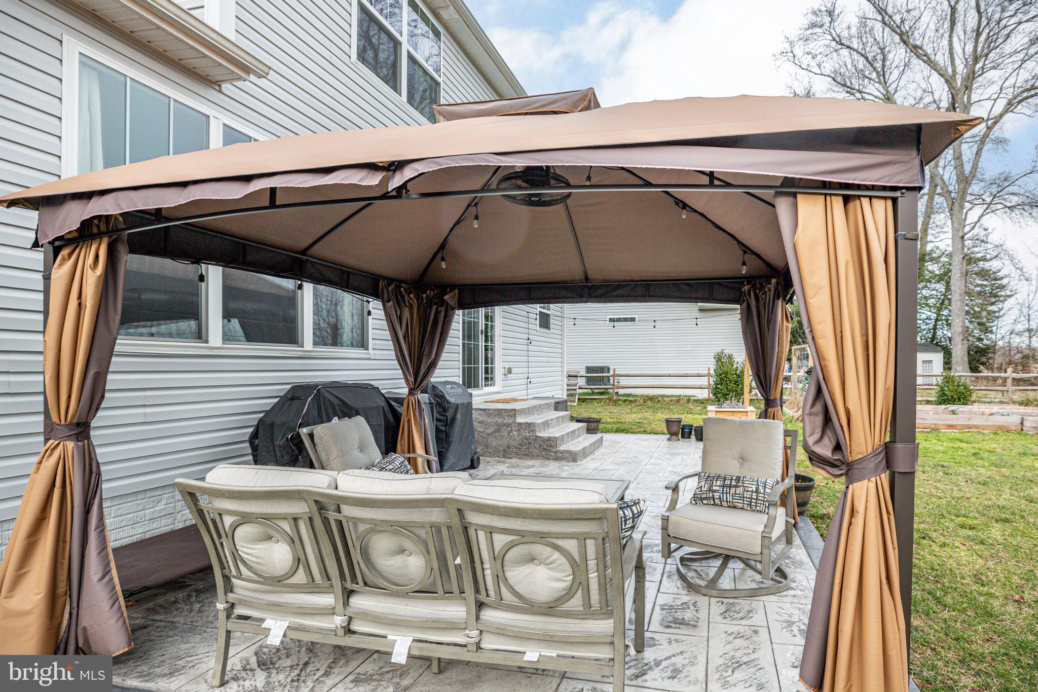 EBB TIDE BEACH ESTATES - Residential