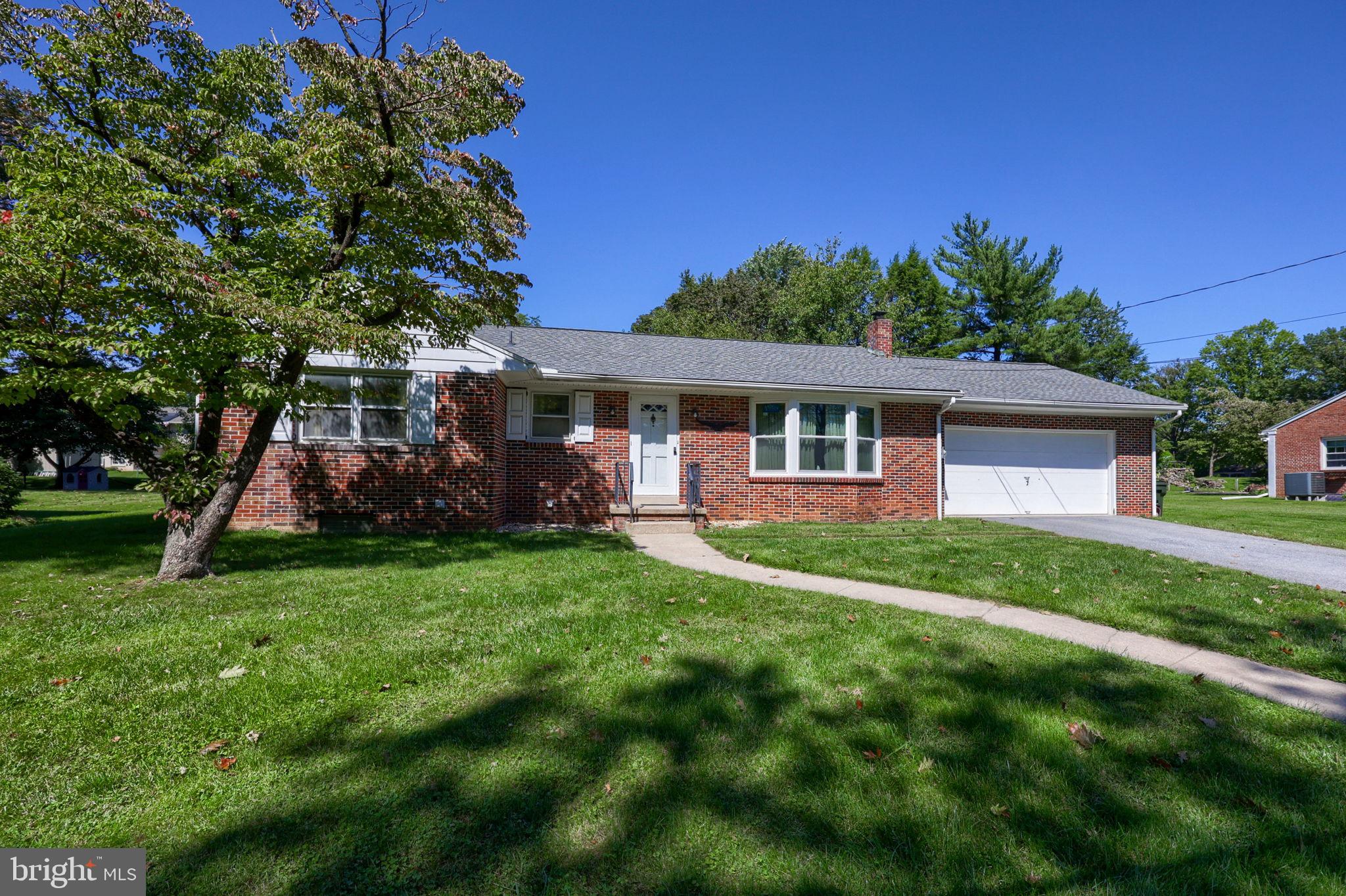 42 OAK LANE
