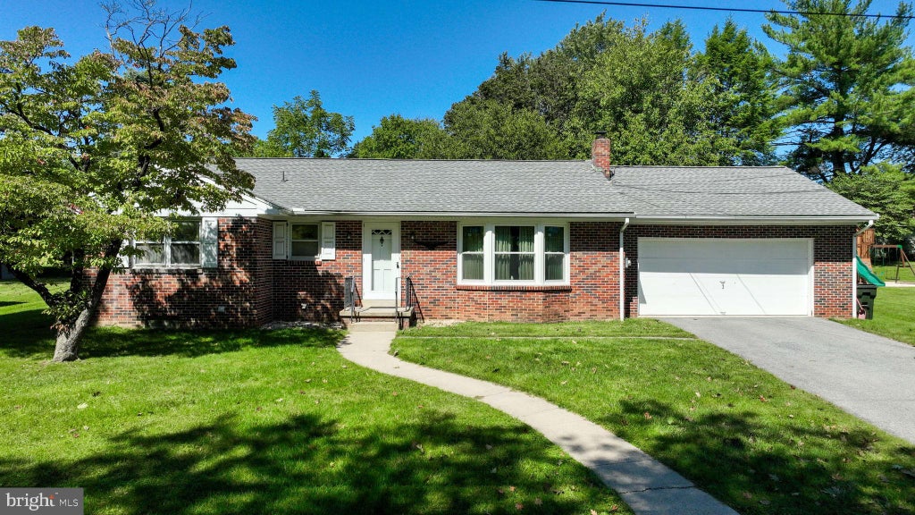 Photo of 42 Oak Lane, STEVENS, PA 17578 (MLS # PALA2095536)