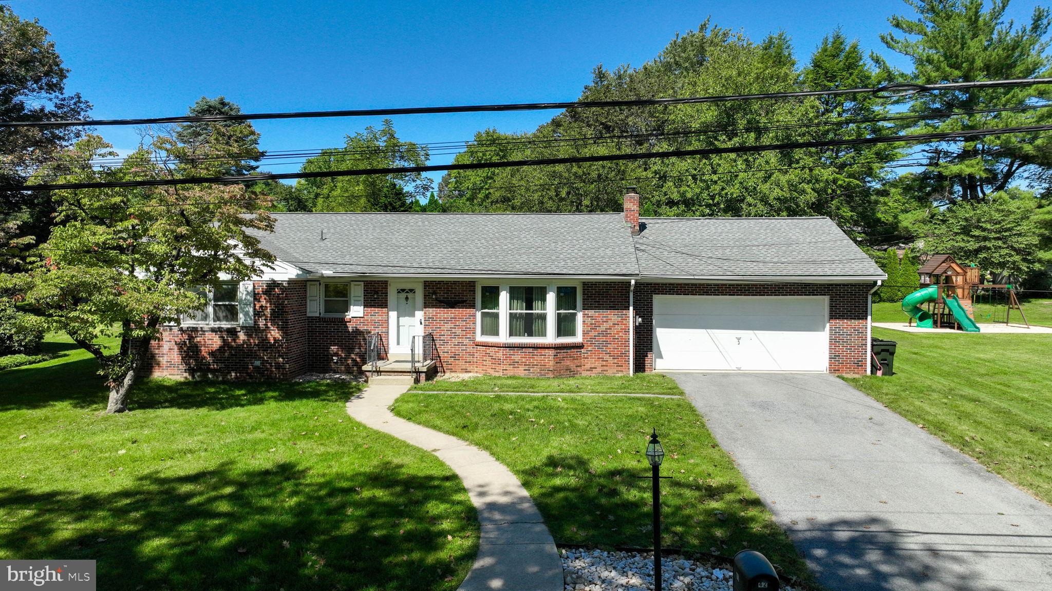 42 OAK LANE