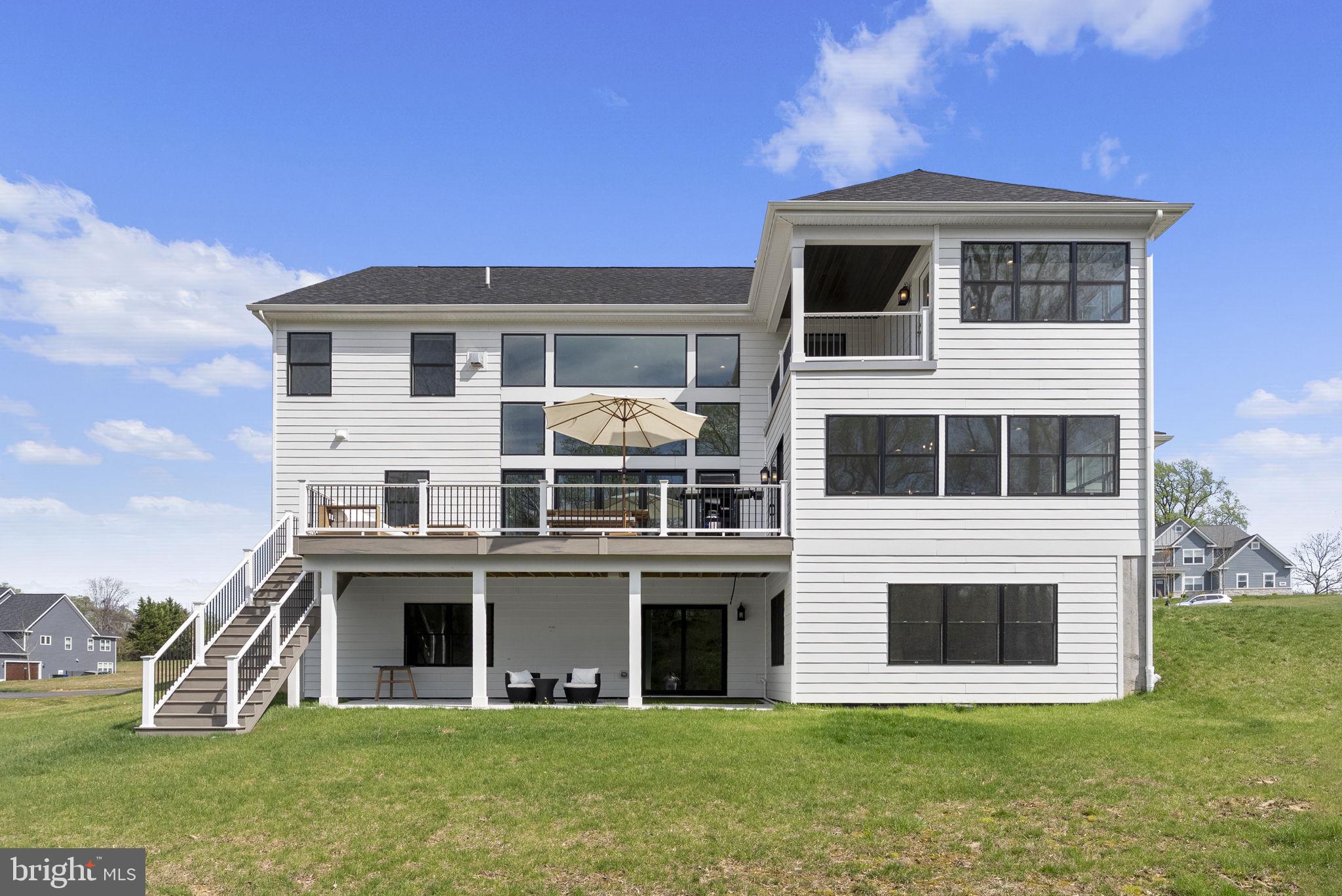 GARNET POINTE - Residential