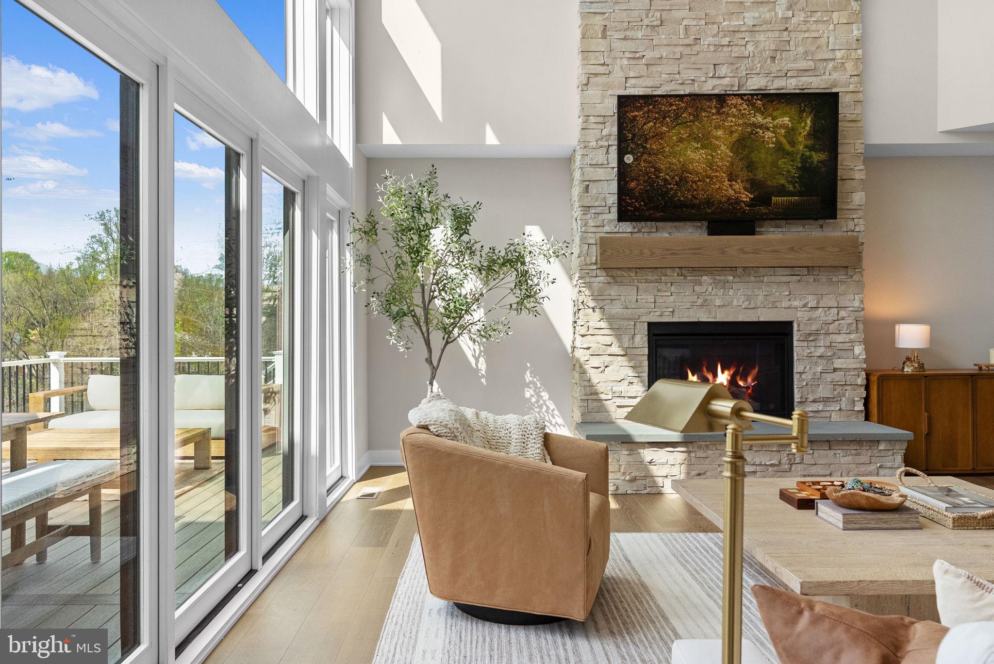 GARNET POINTE - Residential