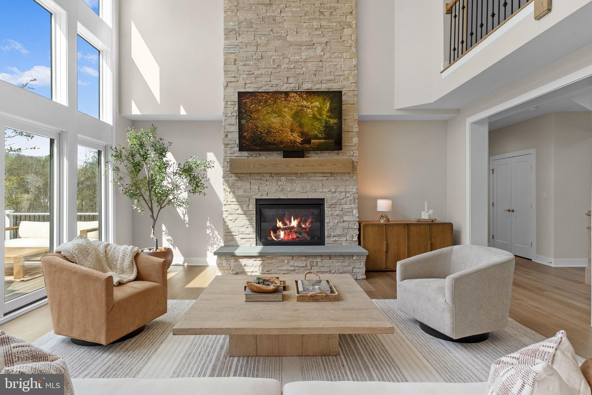 GARNET POINTE - Residential