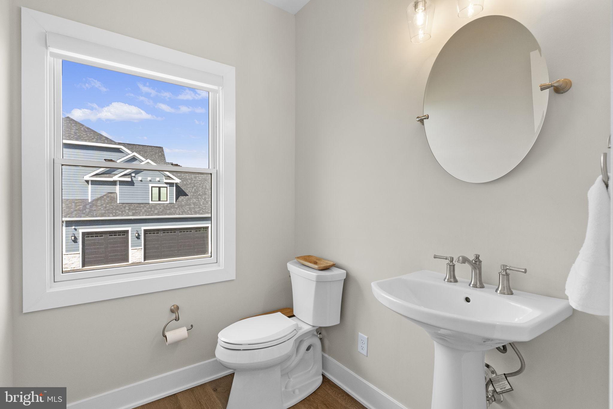 GARNET POINTE - Residential