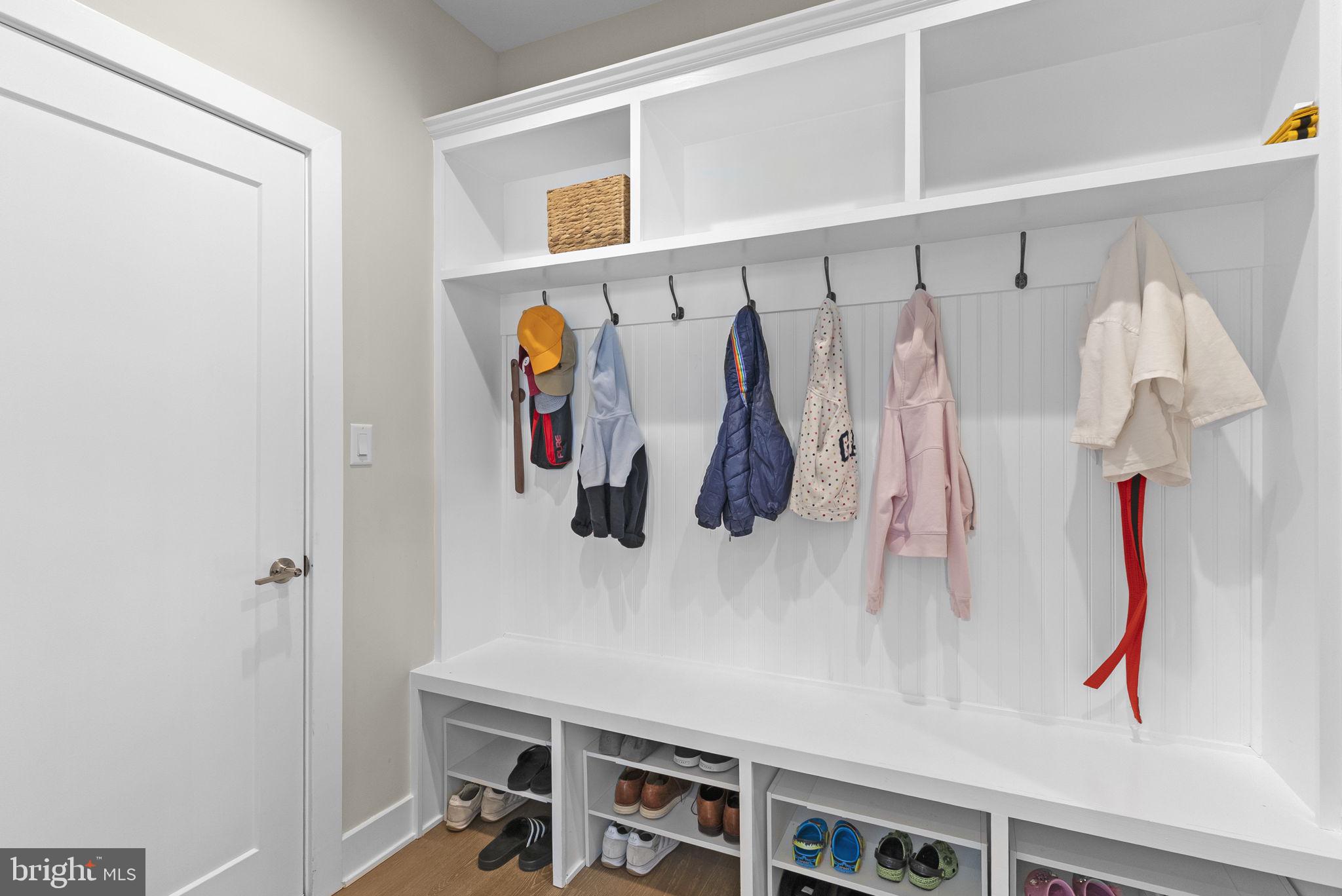 GARNET POINTE - Residential