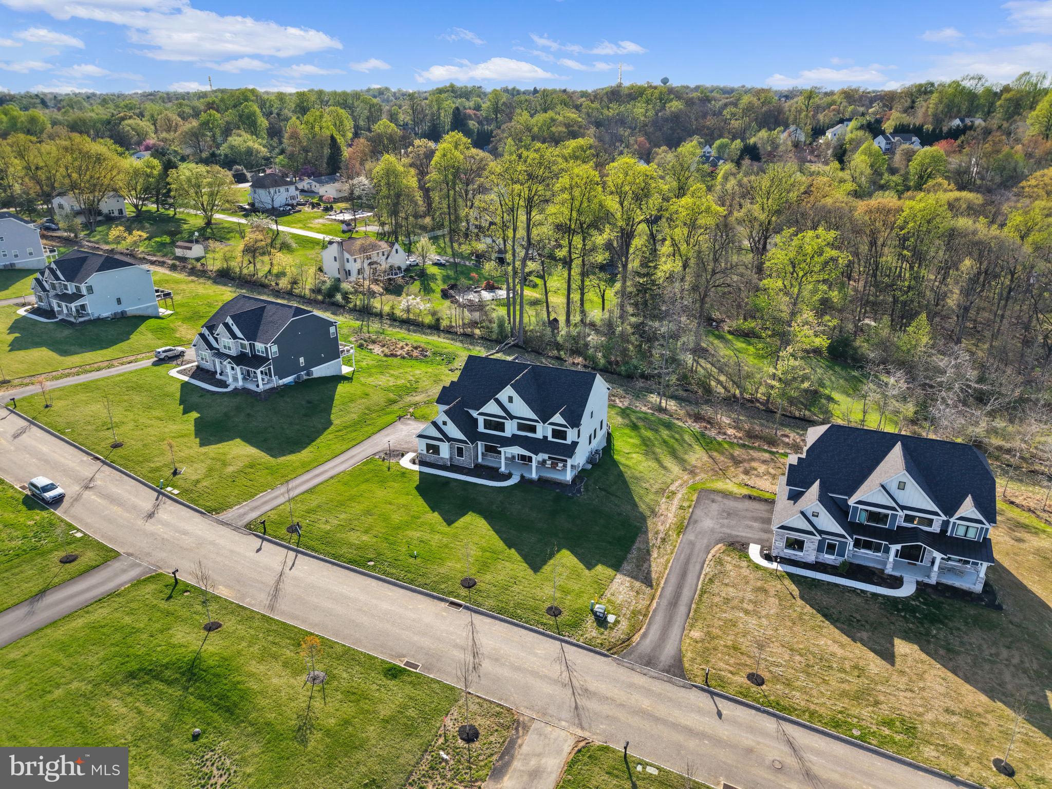 GARNET POINTE - Residential
