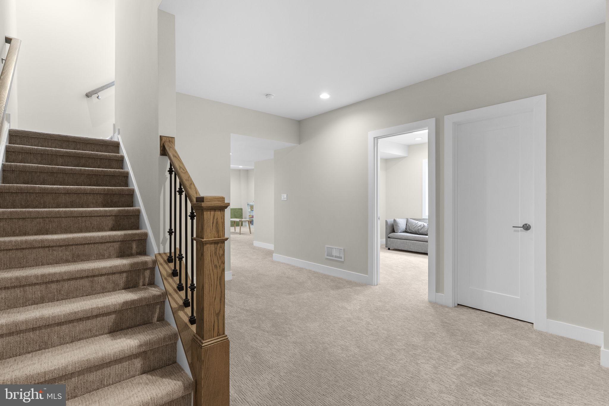 GARNET POINTE - Residential