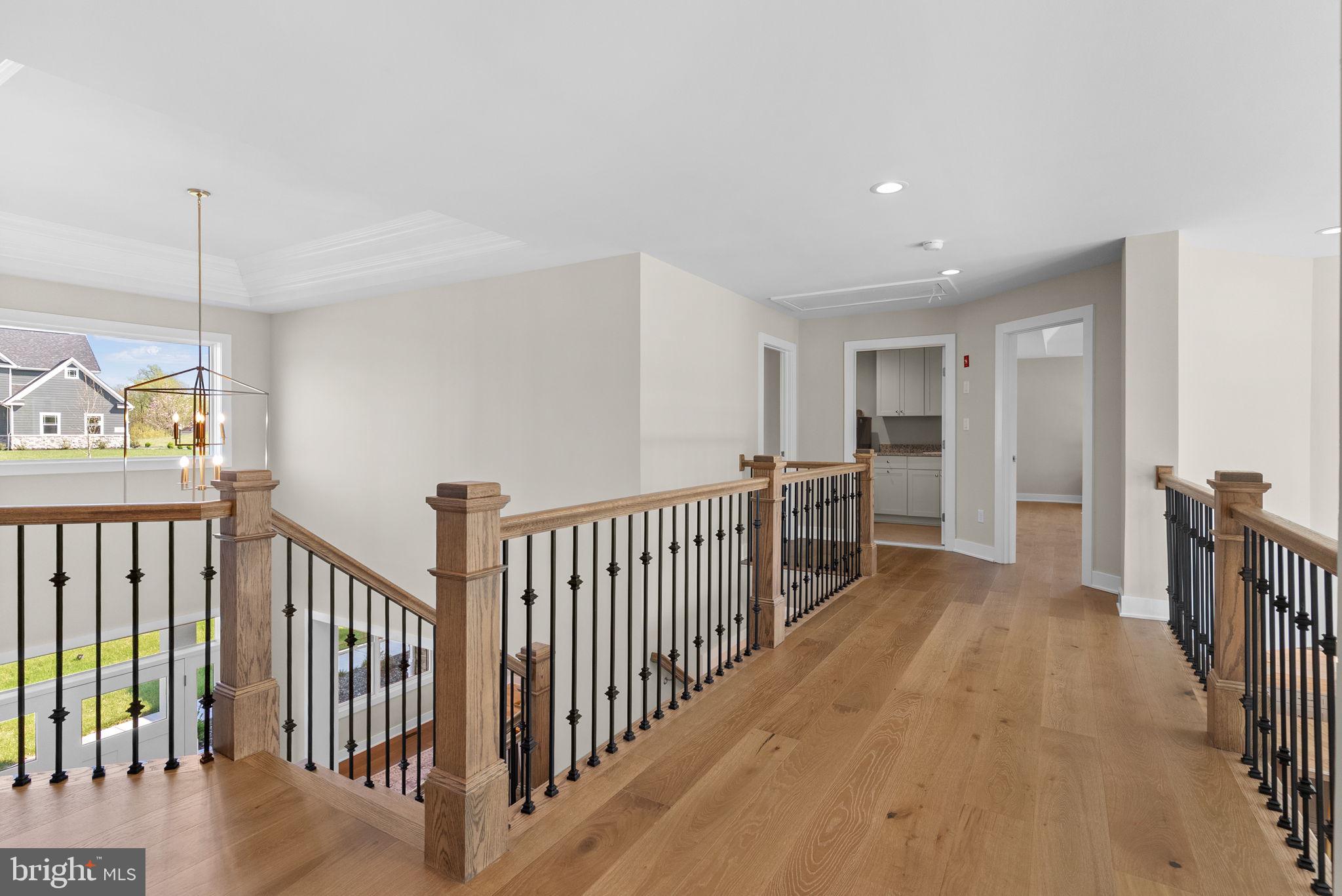 GARNET POINTE - Residential