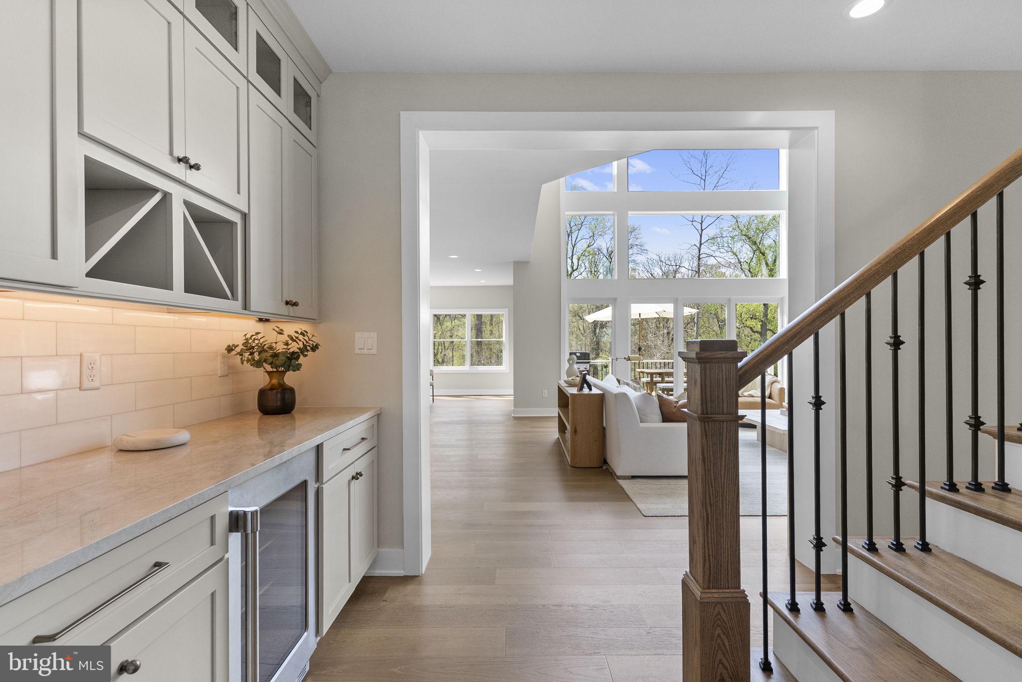 GARNET POINTE - Residential