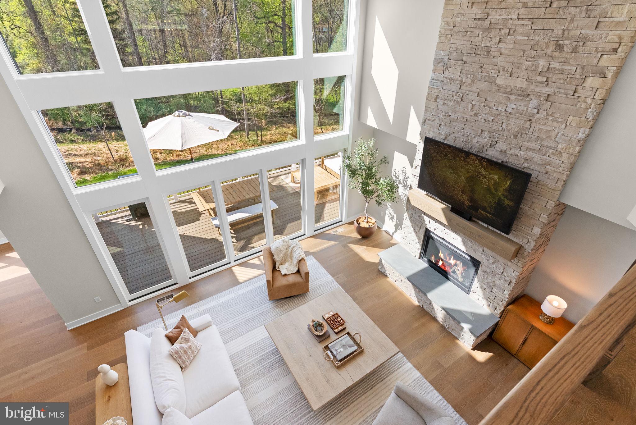 GARNET POINTE - Residential