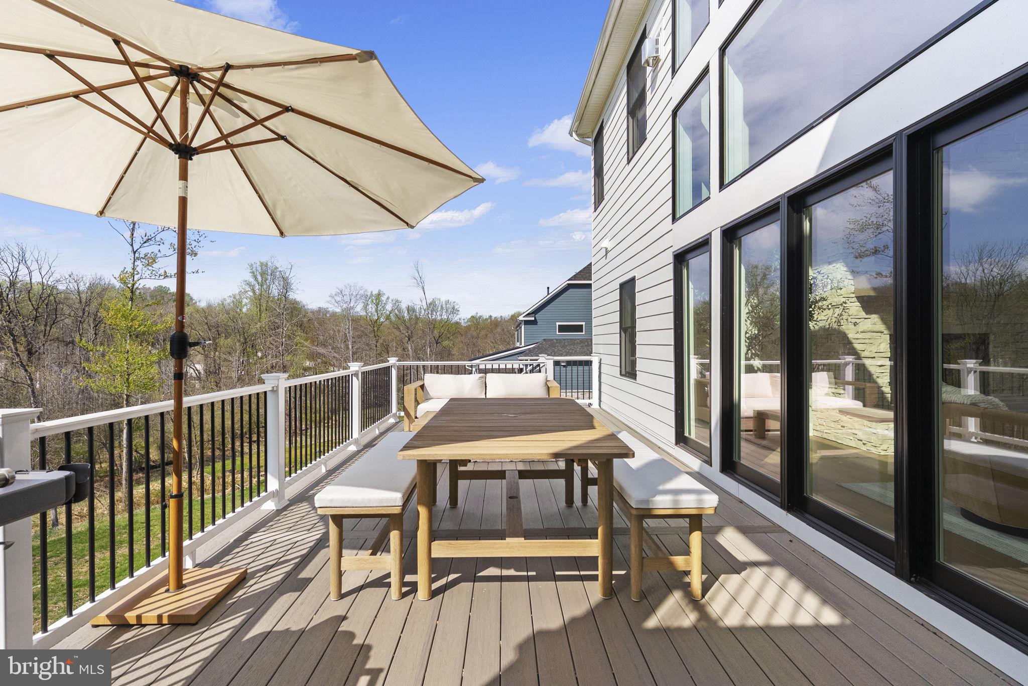 GARNET POINTE - Residential