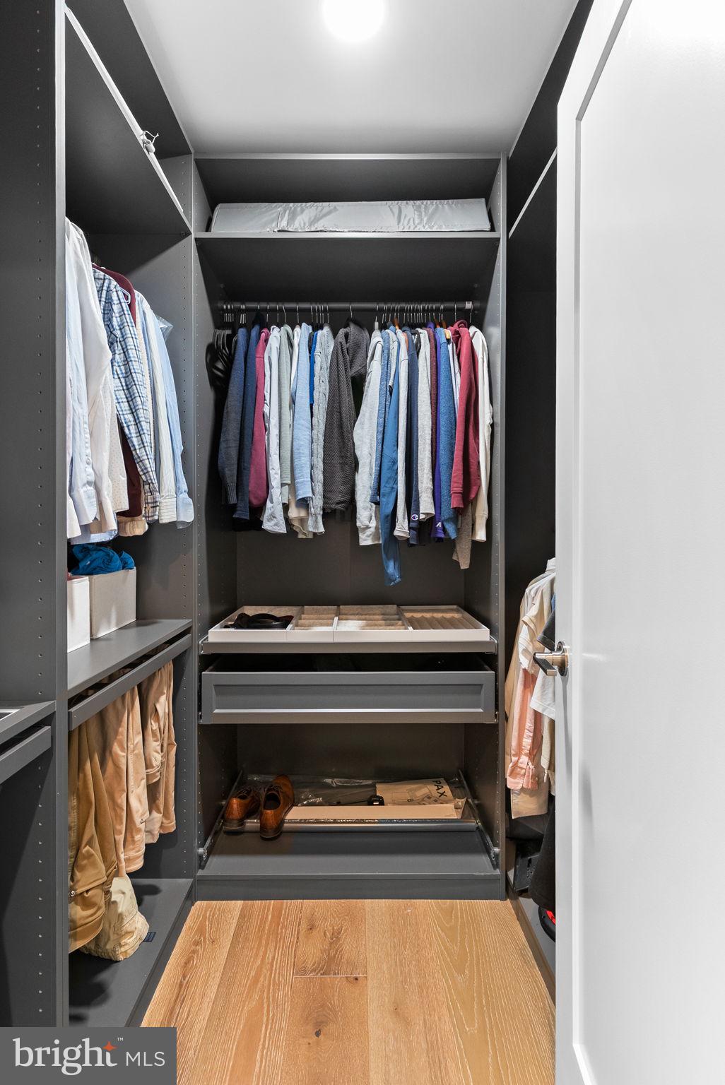 GARNET POINTE - Residential