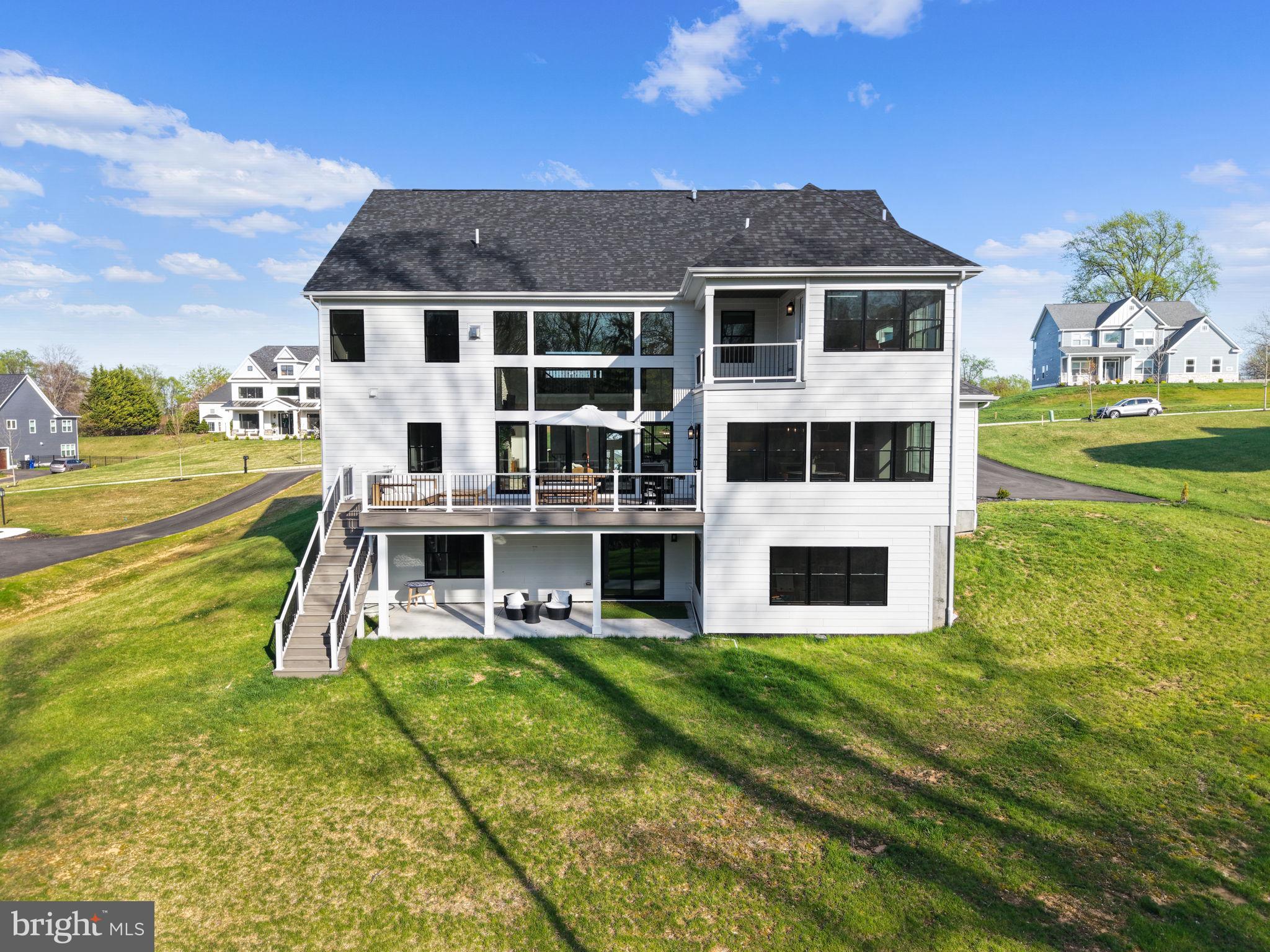 GARNET POINTE - Residential