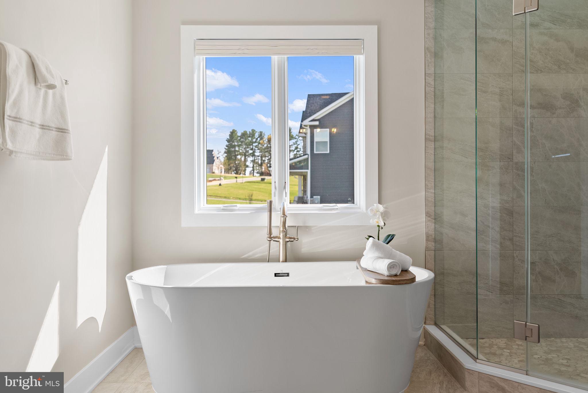 GARNET POINTE - Residential