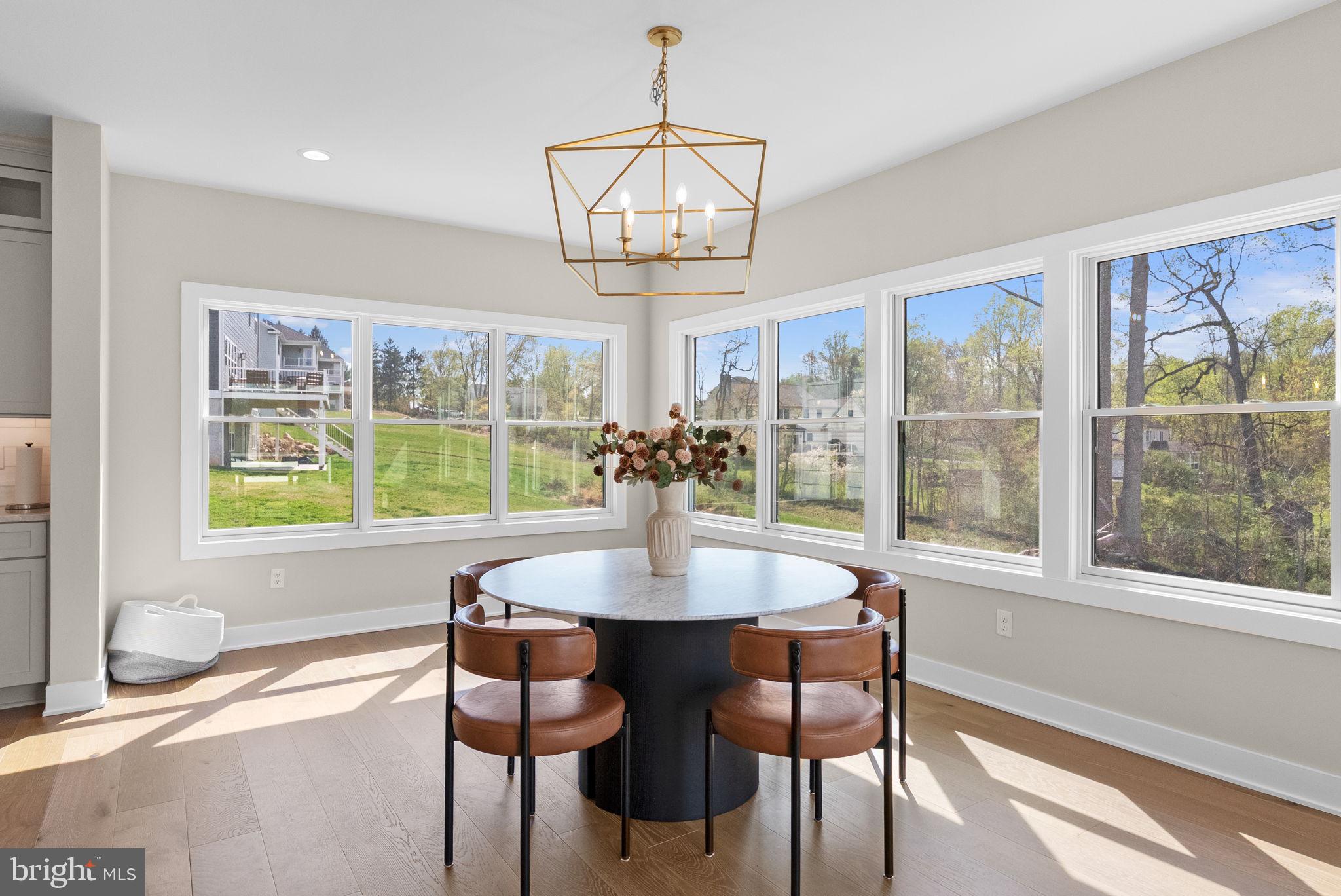 GARNET POINTE - Residential