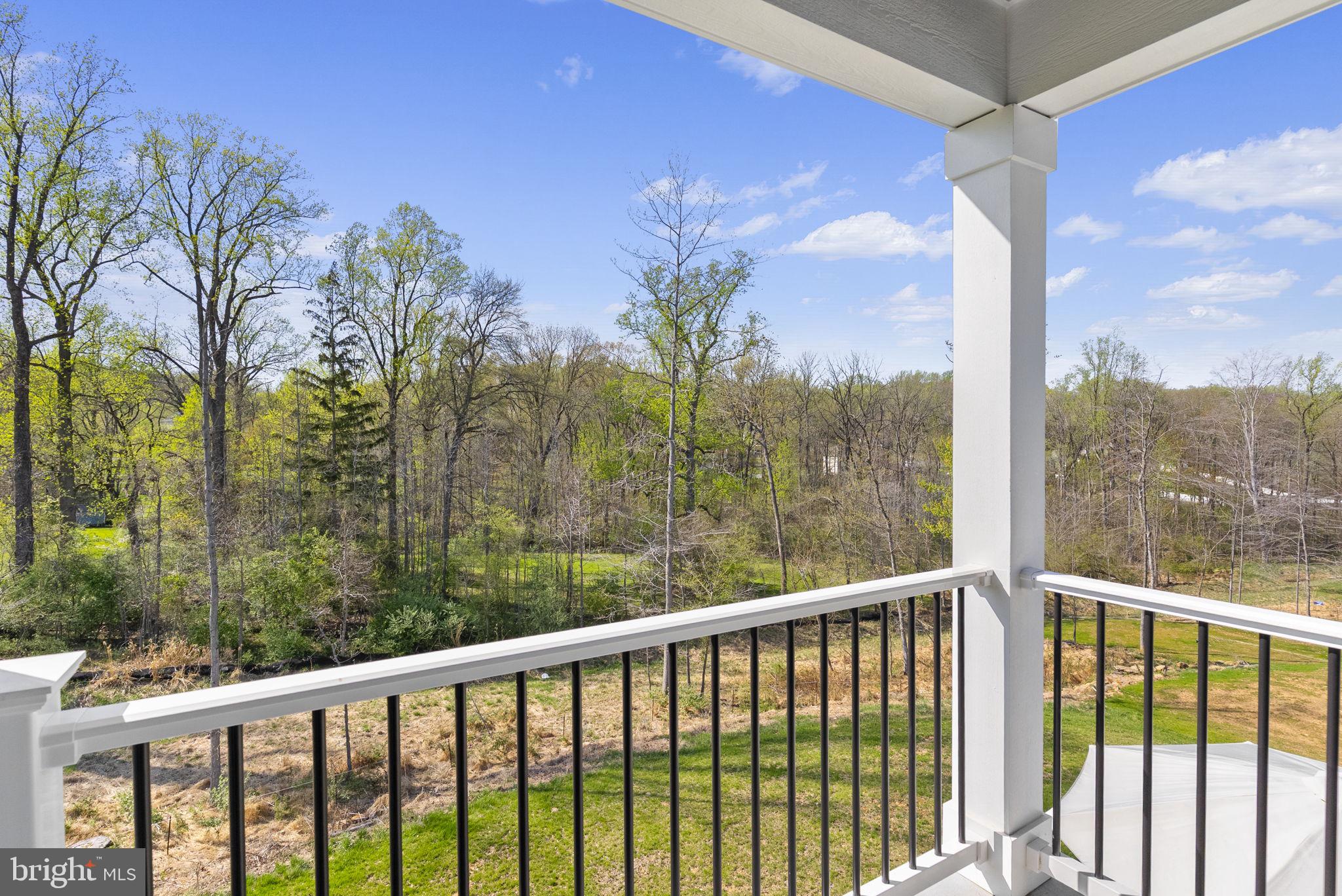 GARNET POINTE - Residential