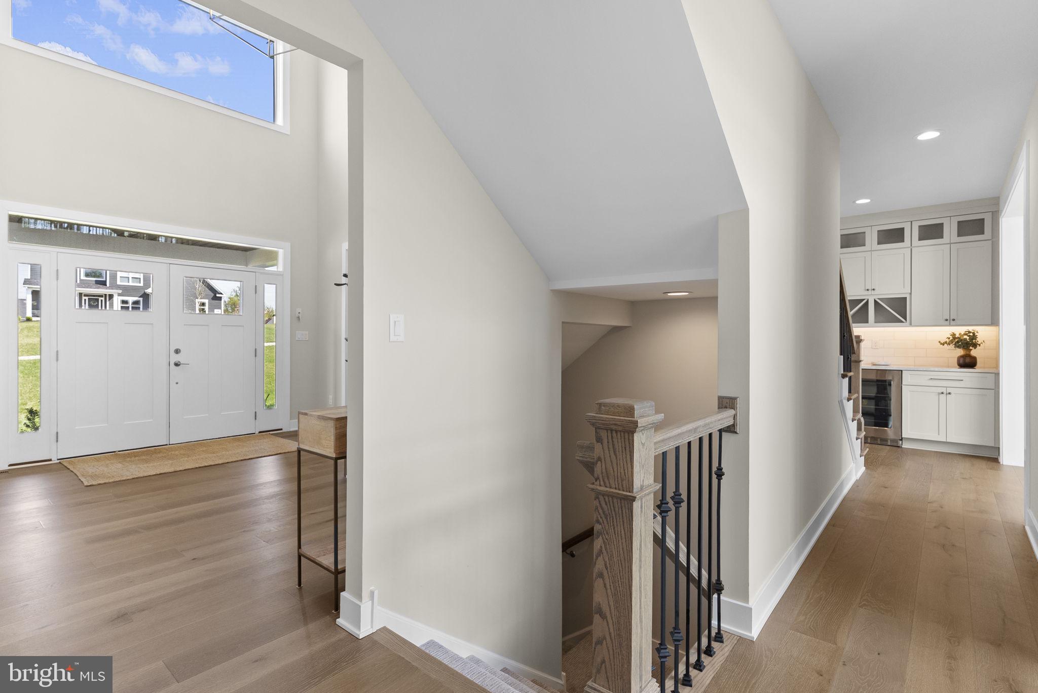 GARNET POINTE - Residential