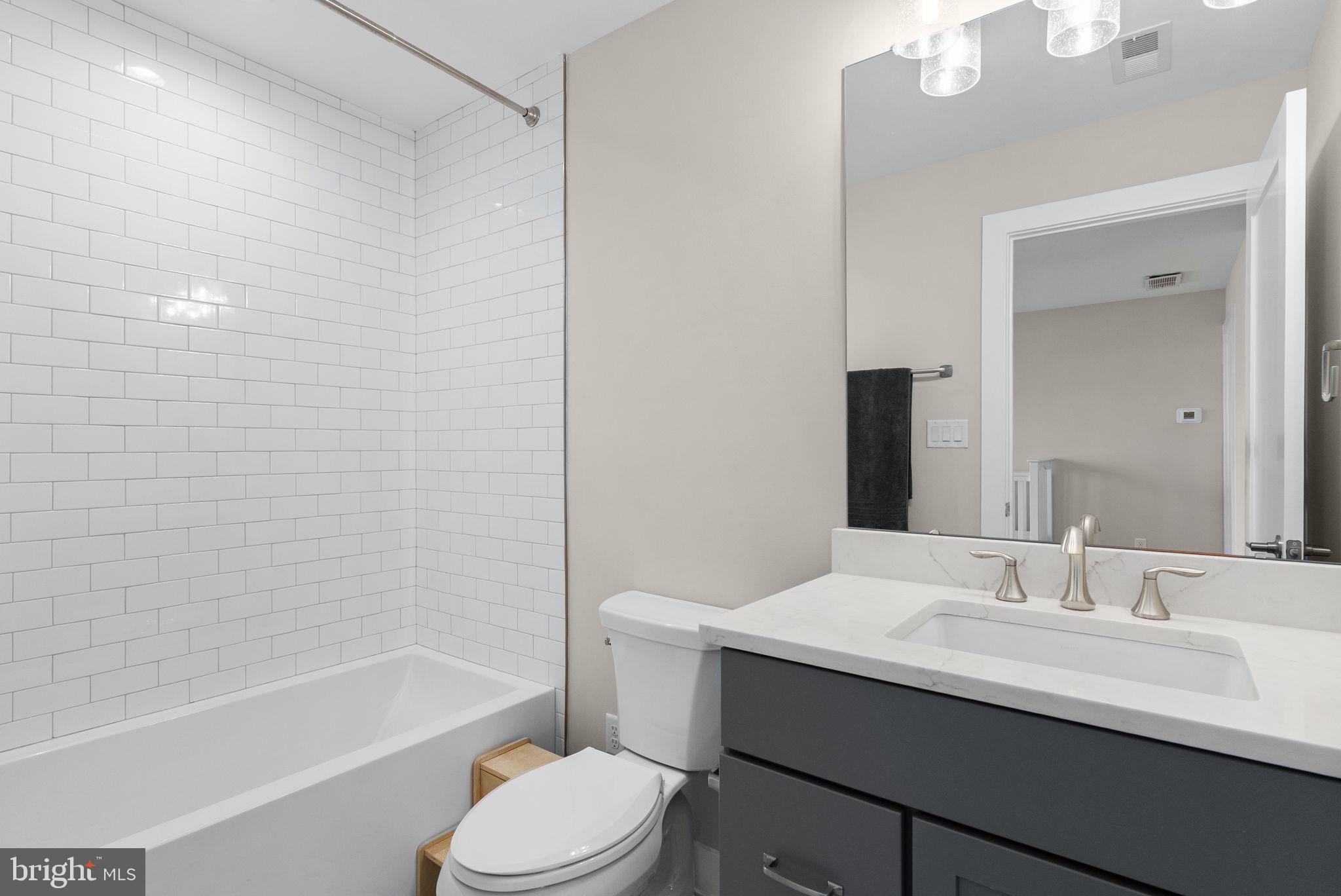 GARNET POINTE - Residential