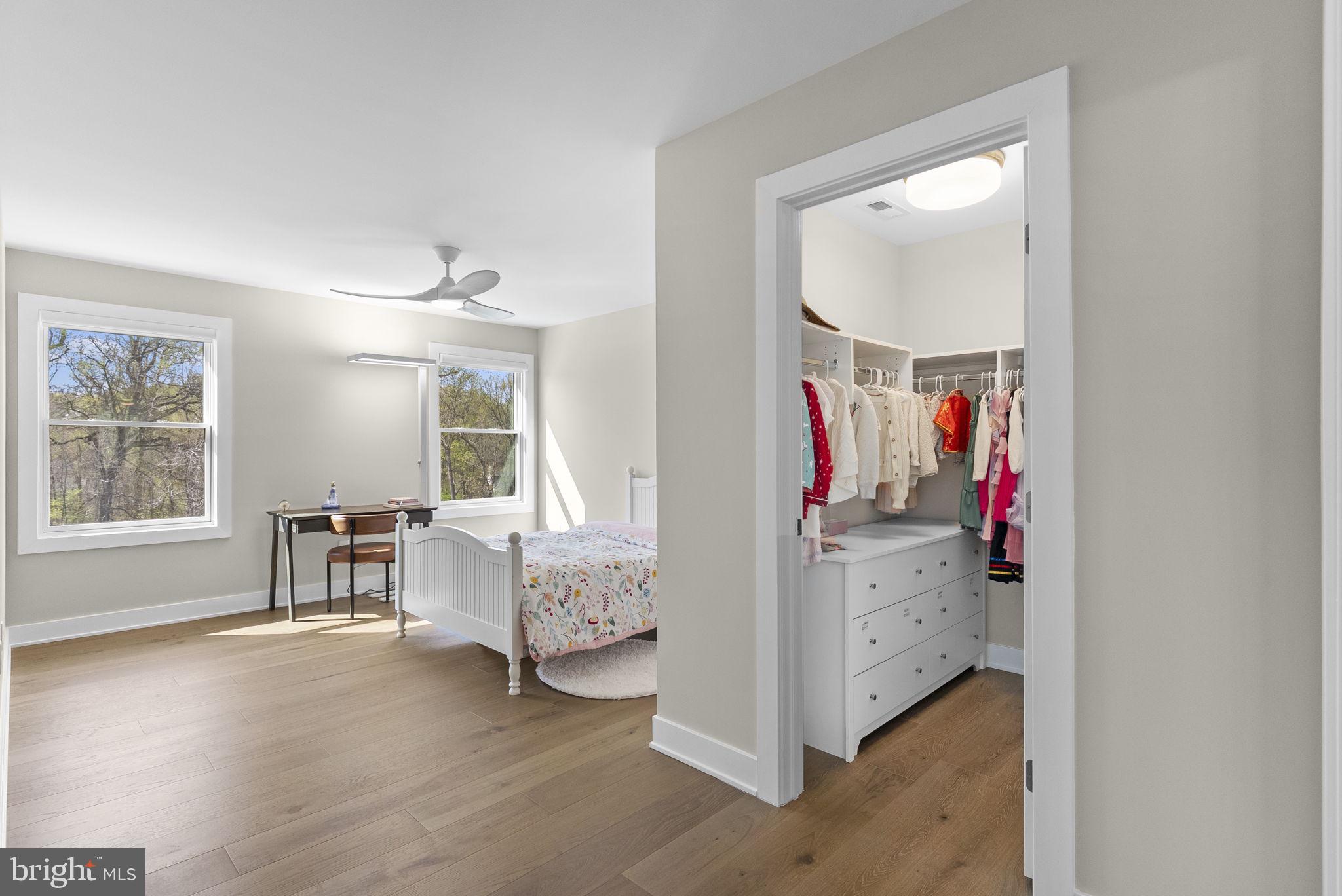 GARNET POINTE - Residential