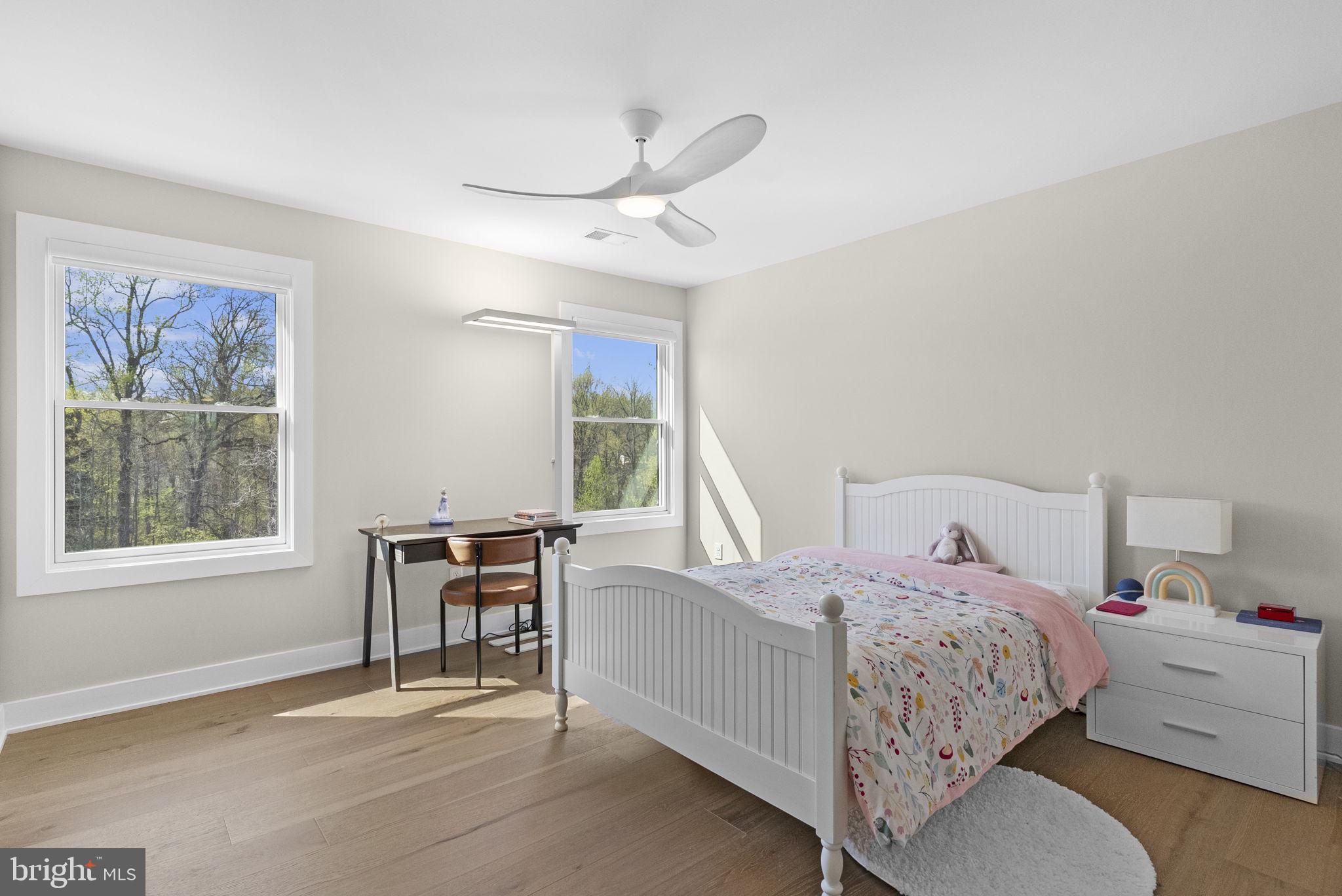 GARNET POINTE - Residential