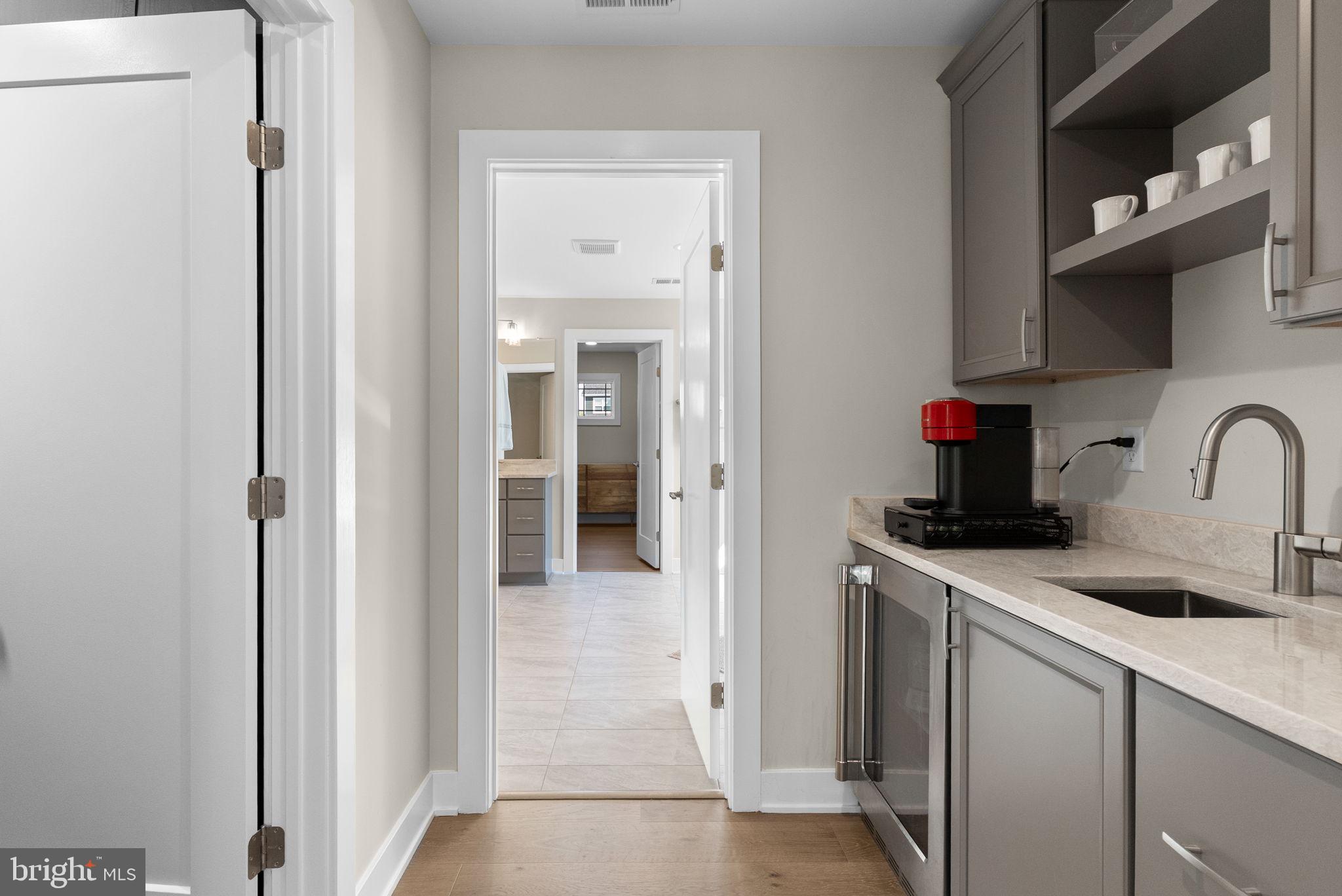 GARNET POINTE - Residential