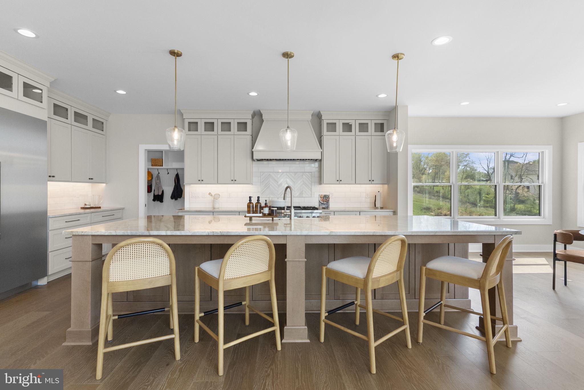 GARNET POINTE - Residential