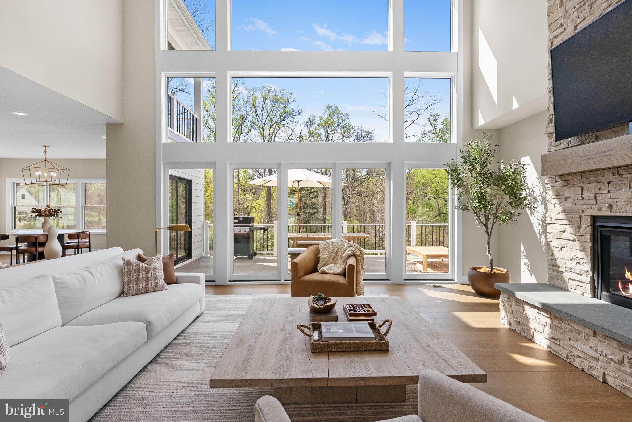 GARNET POINTE - Residential