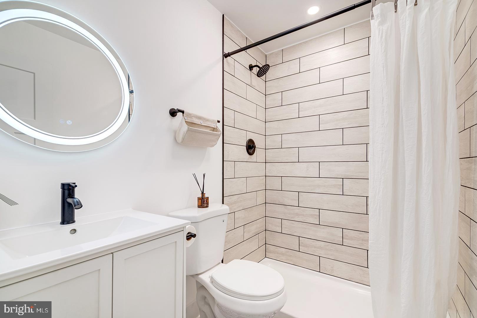 MCNICOL PLACE MHP - Residential