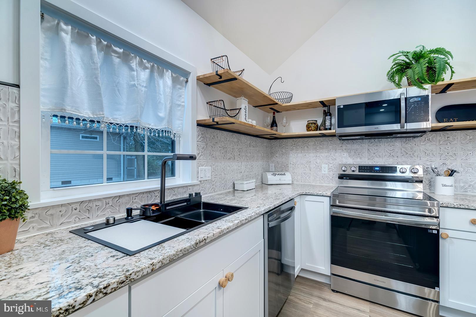 MCNICOL PLACE MHP - Residential