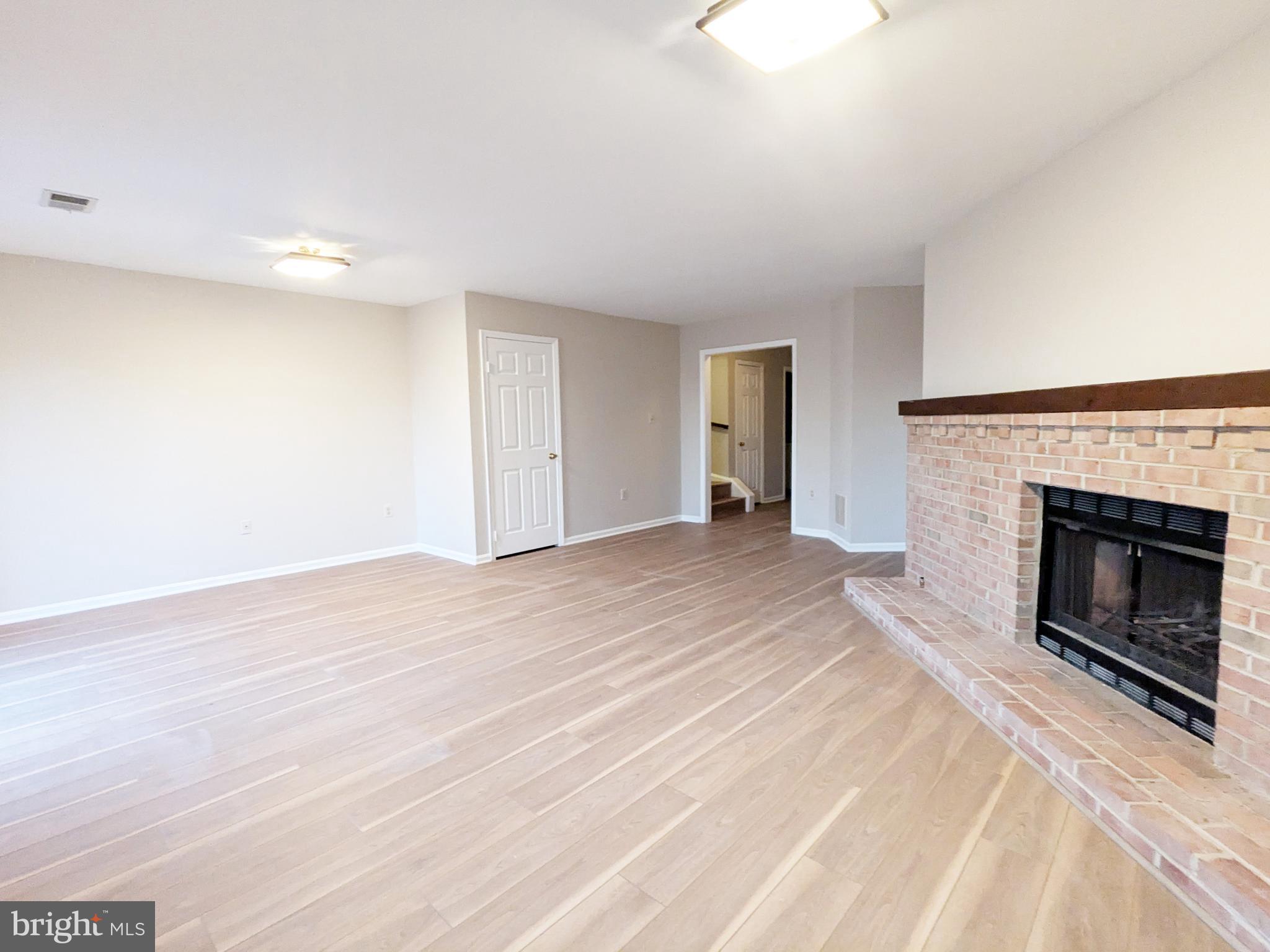 HAYFIELD VIEW - Residential Lease