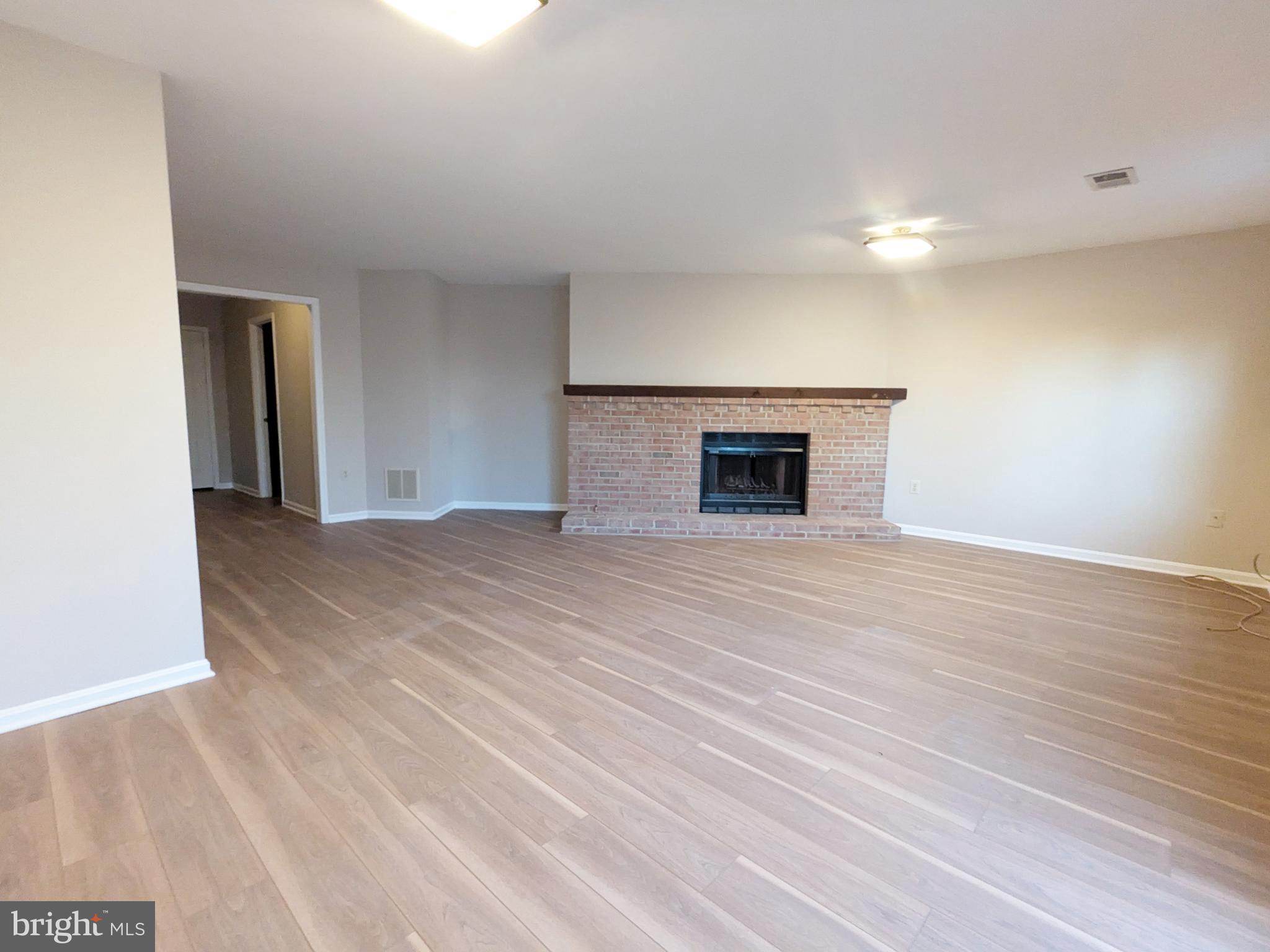 HAYFIELD VIEW - Residential Lease