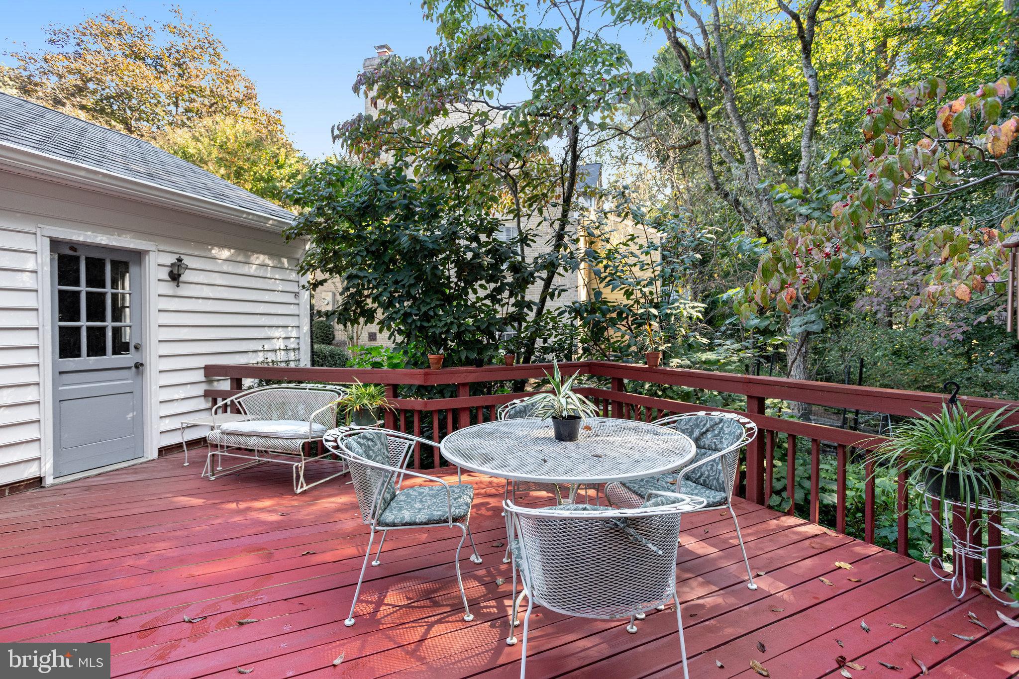 RIVER FALLS - Residential