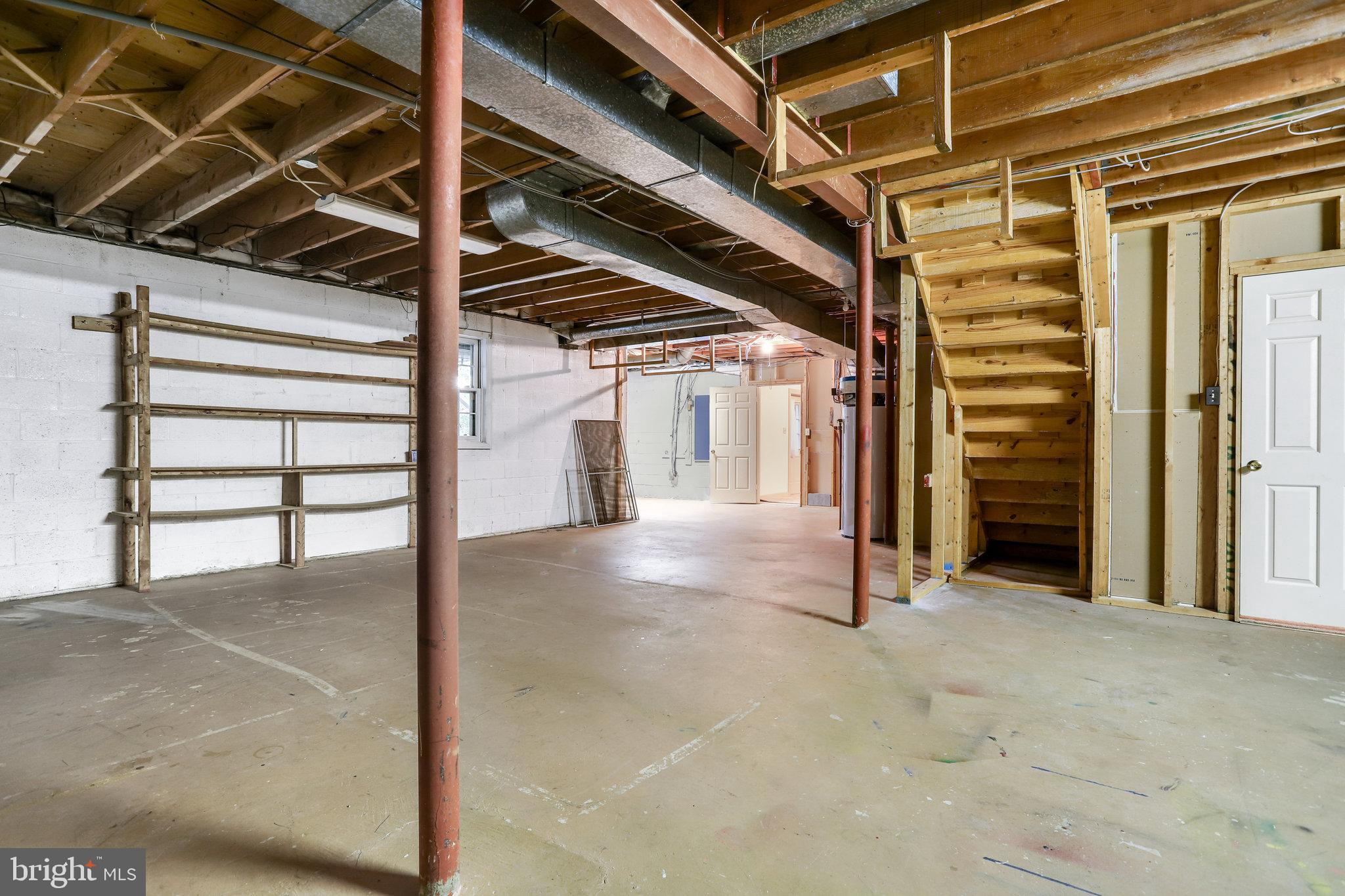 RIVER FALLS - Residential