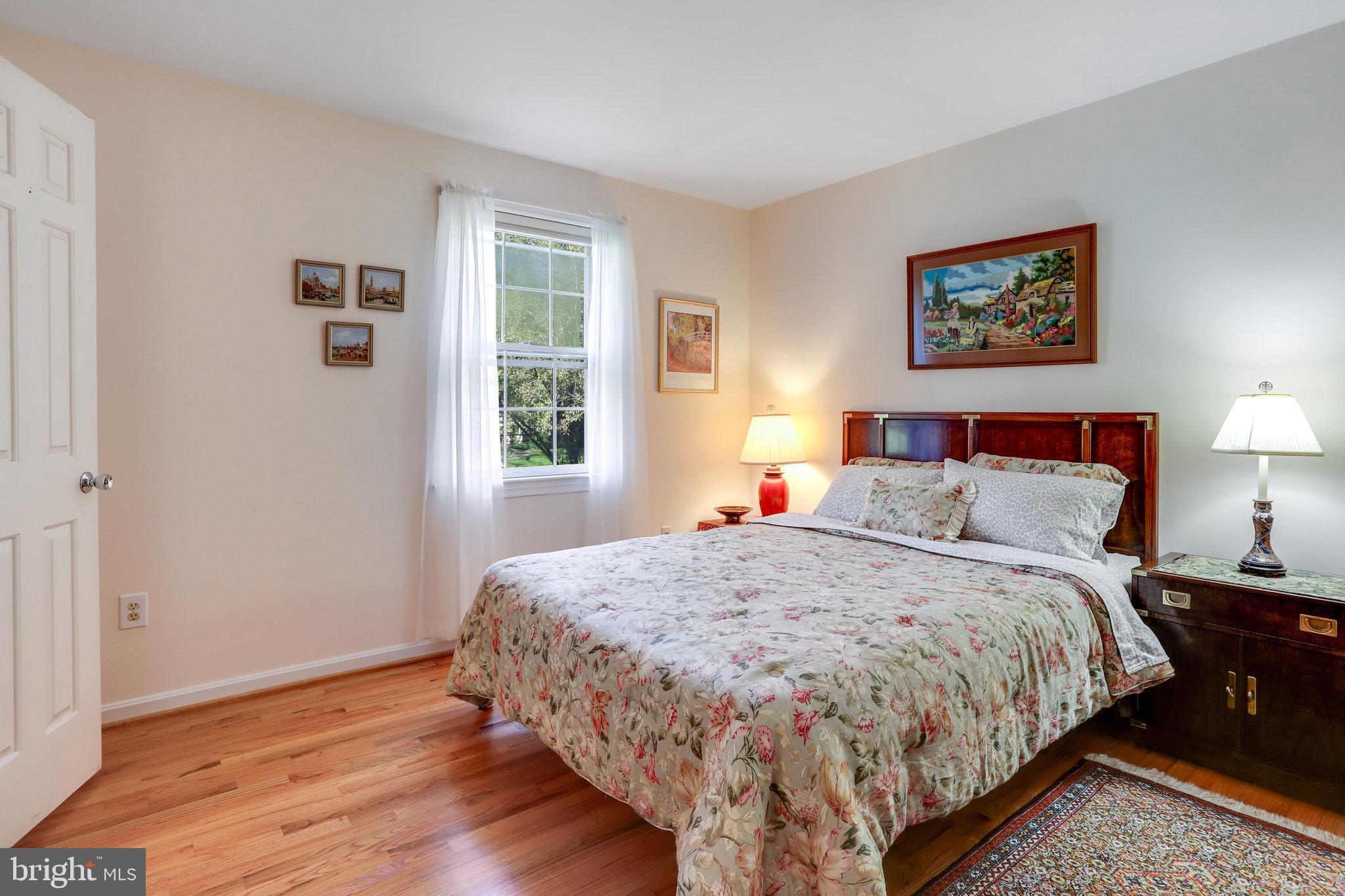 RIVER FALLS - Residential