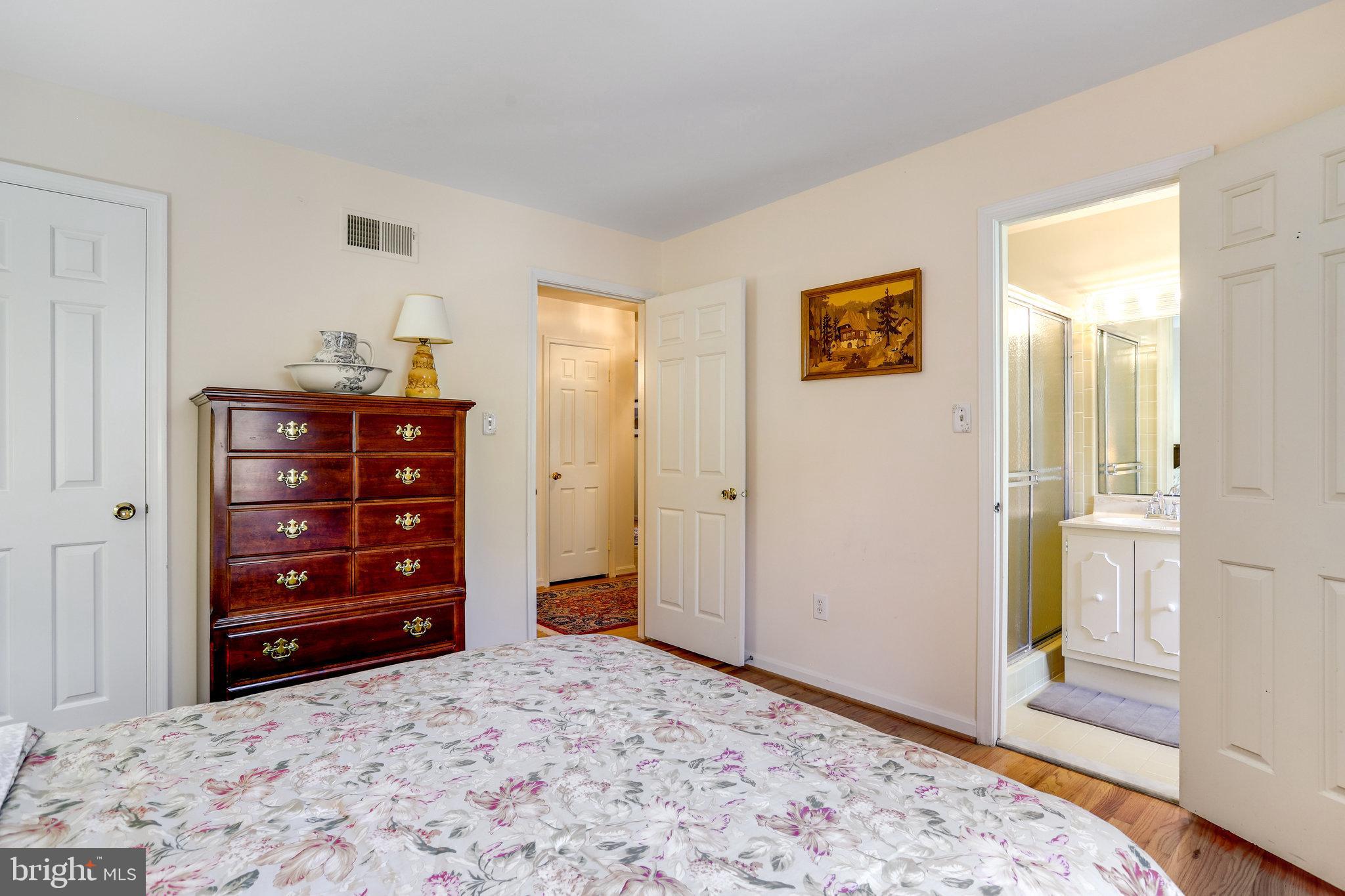 RIVER FALLS - Residential