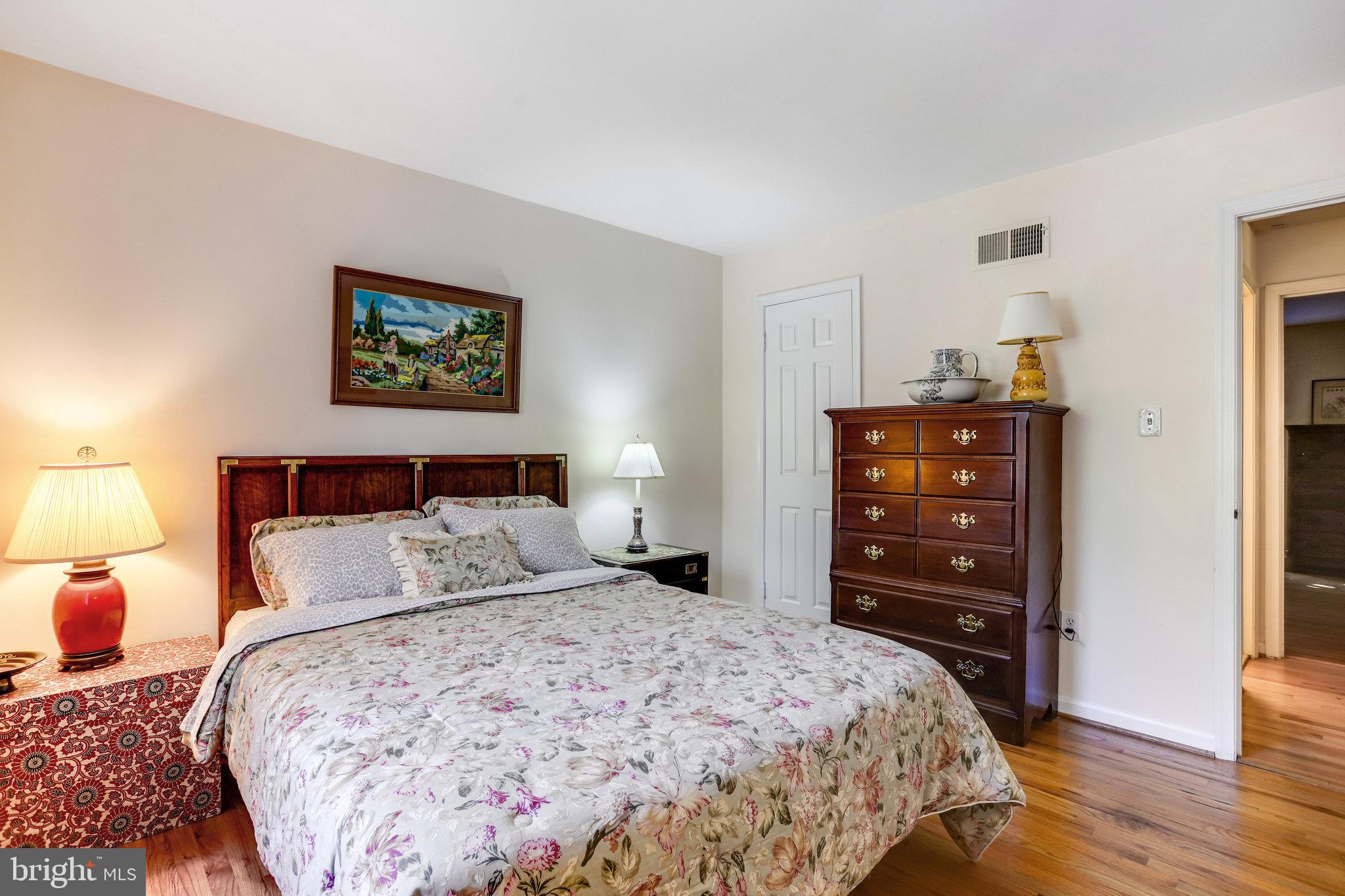 RIVER FALLS - Residential