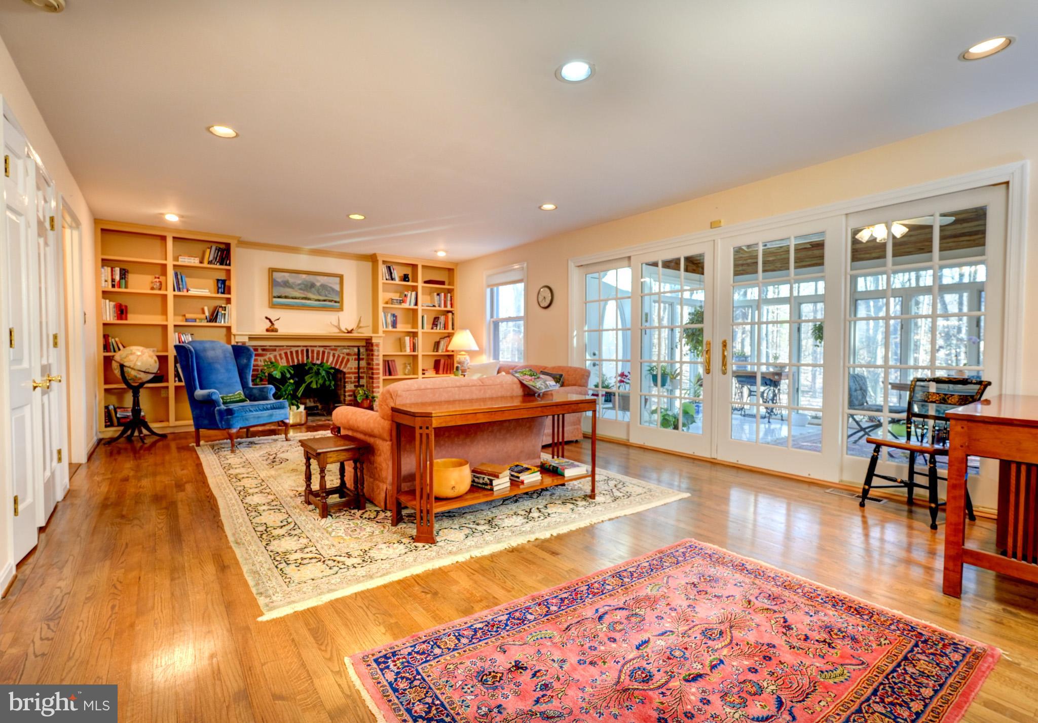 RIVER FALLS - Residential