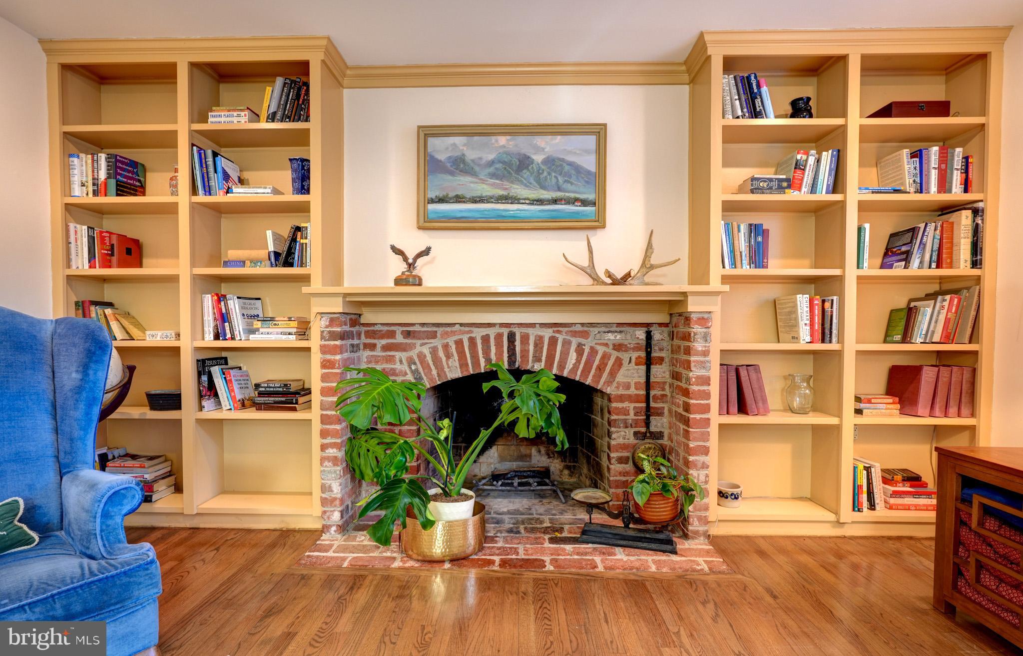 RIVER FALLS - Residential