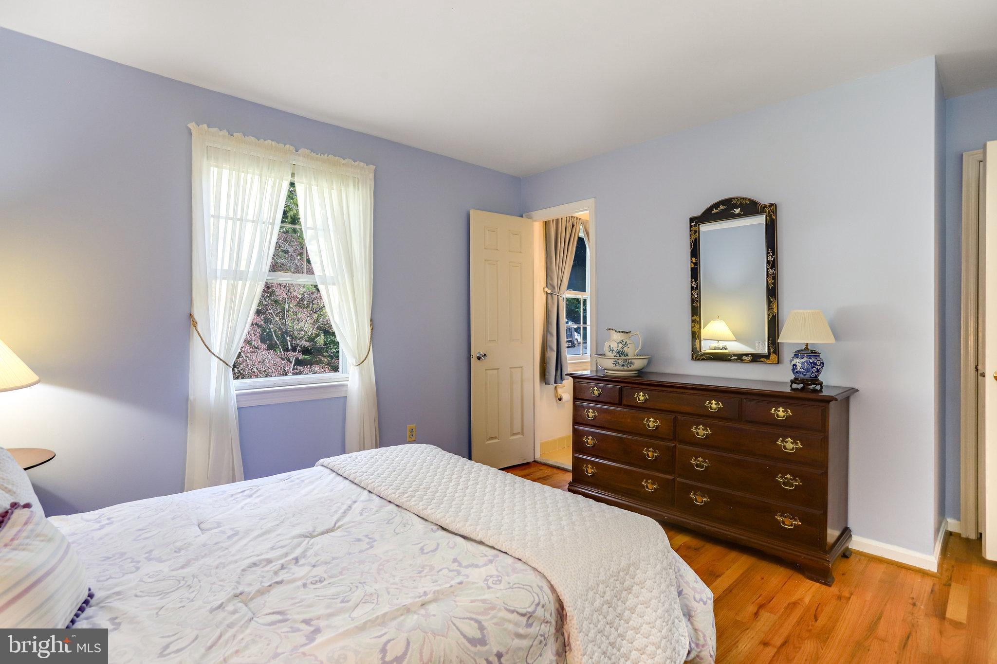 RIVER FALLS - Residential