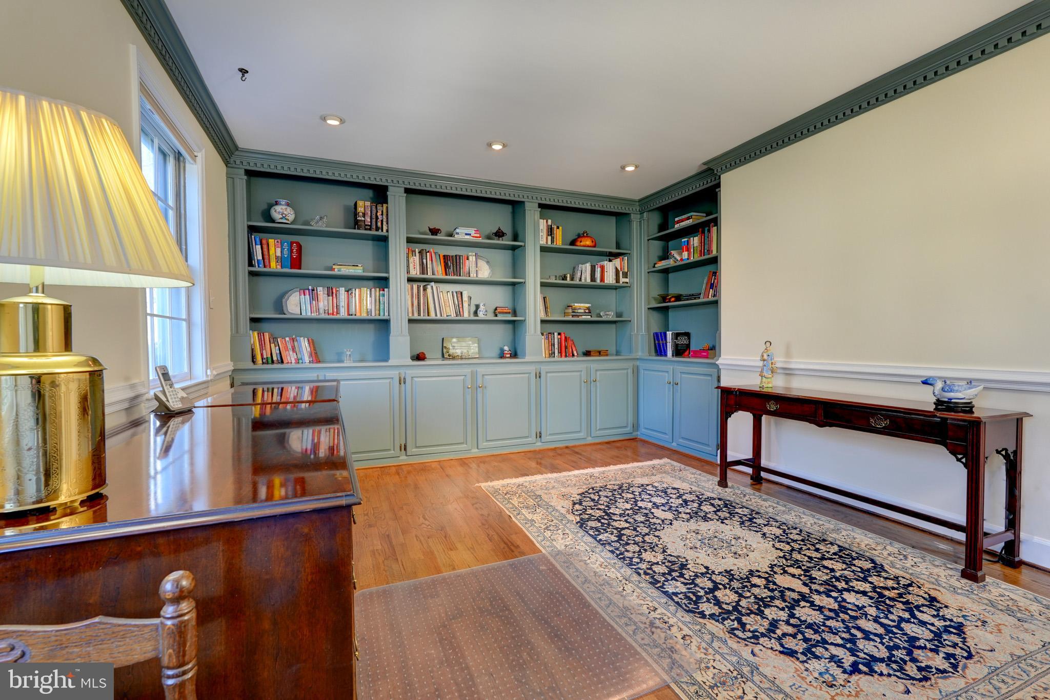 RIVER FALLS - Residential