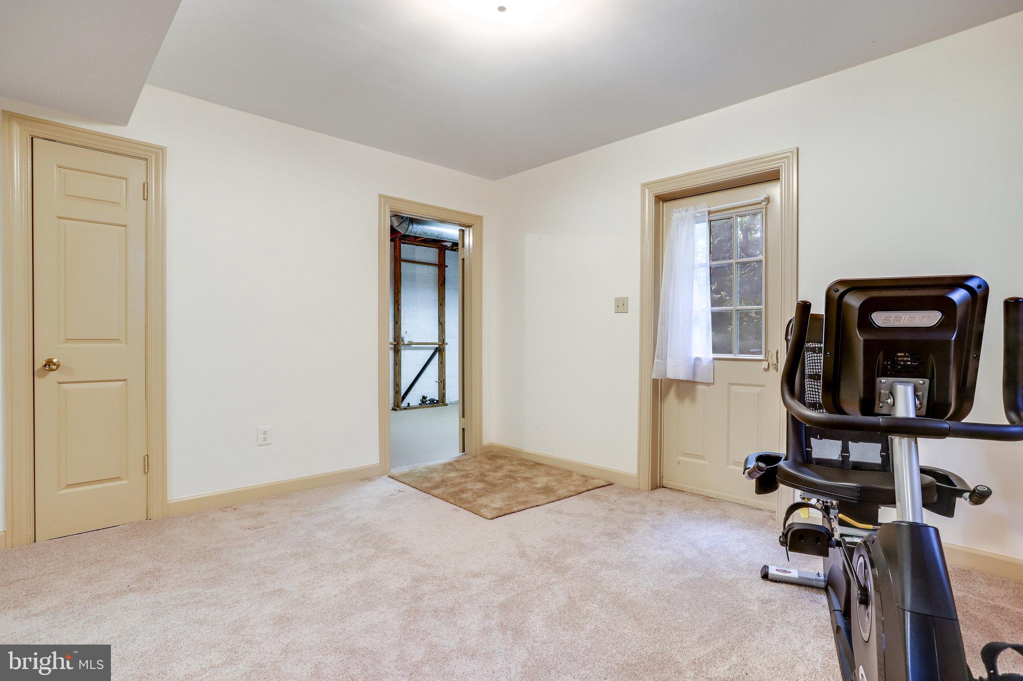 RIVER FALLS - Residential