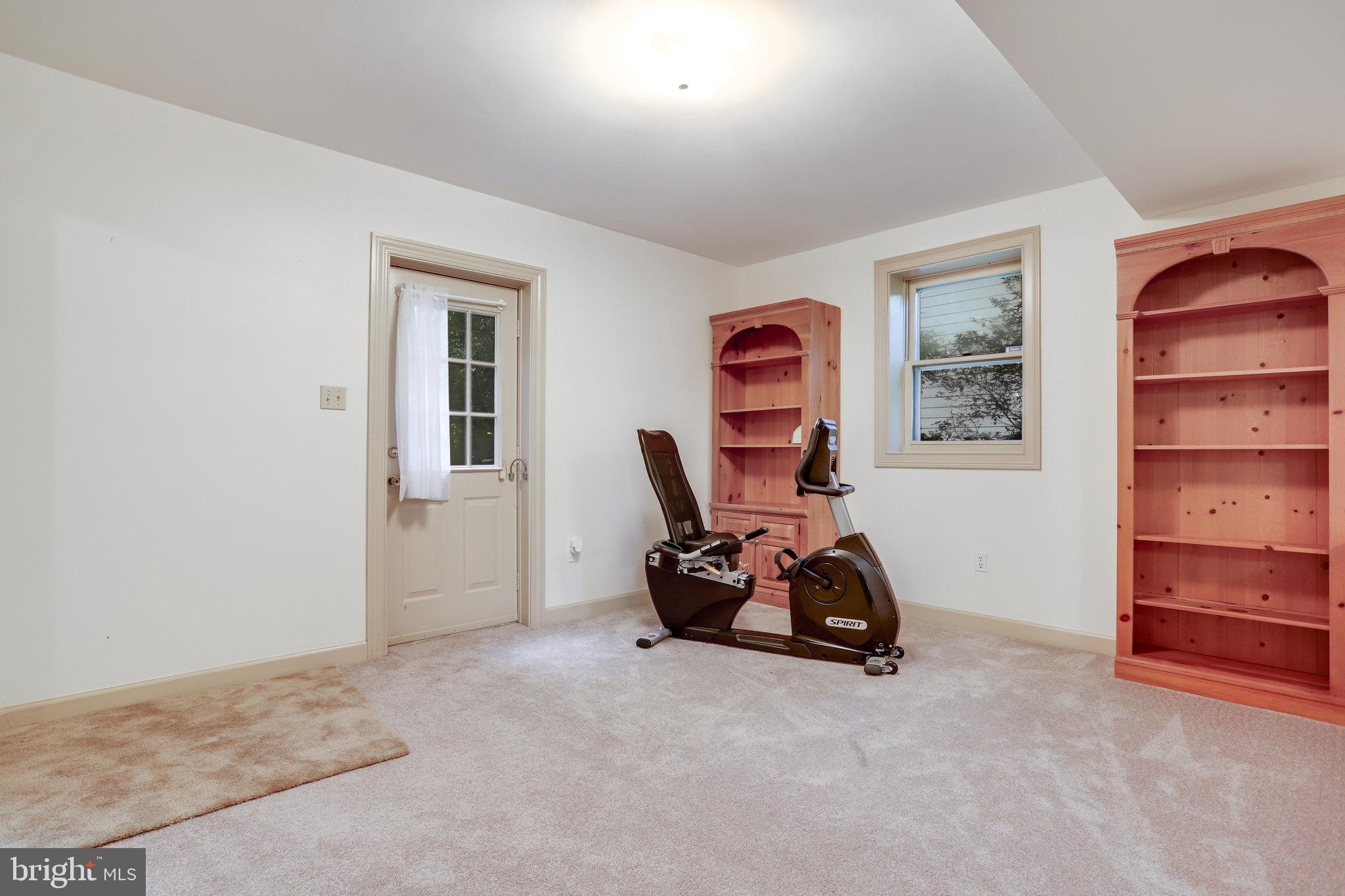 RIVER FALLS - Residential