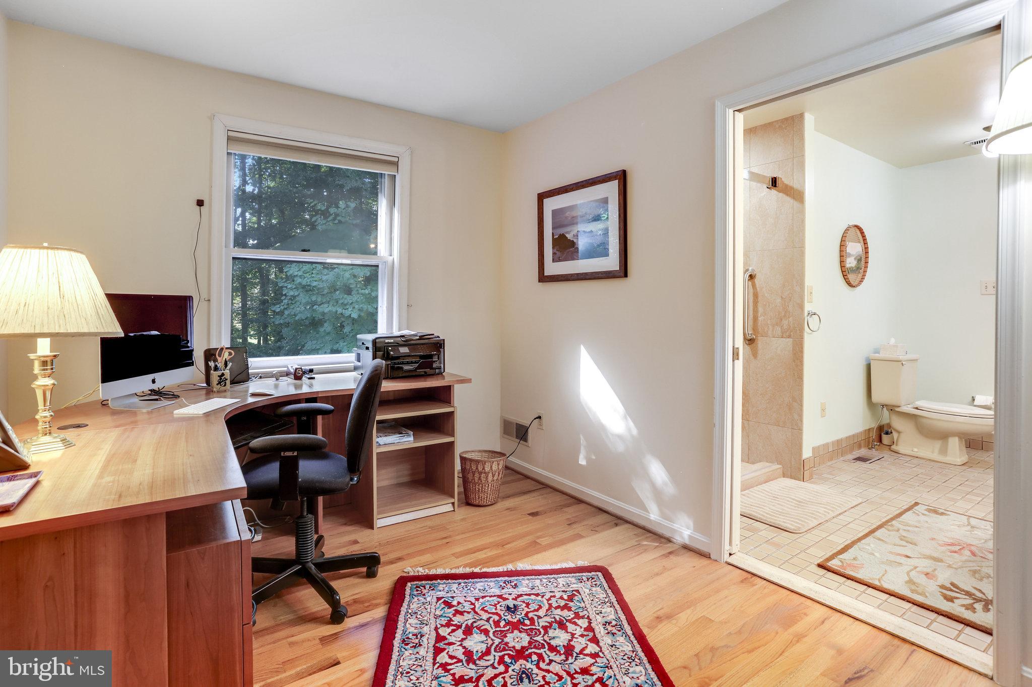 RIVER FALLS - Residential