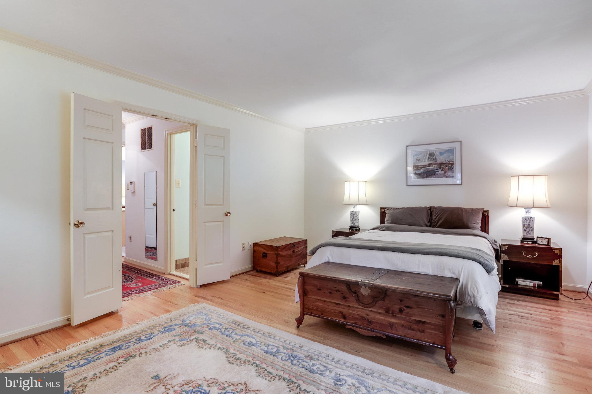 RIVER FALLS - Residential